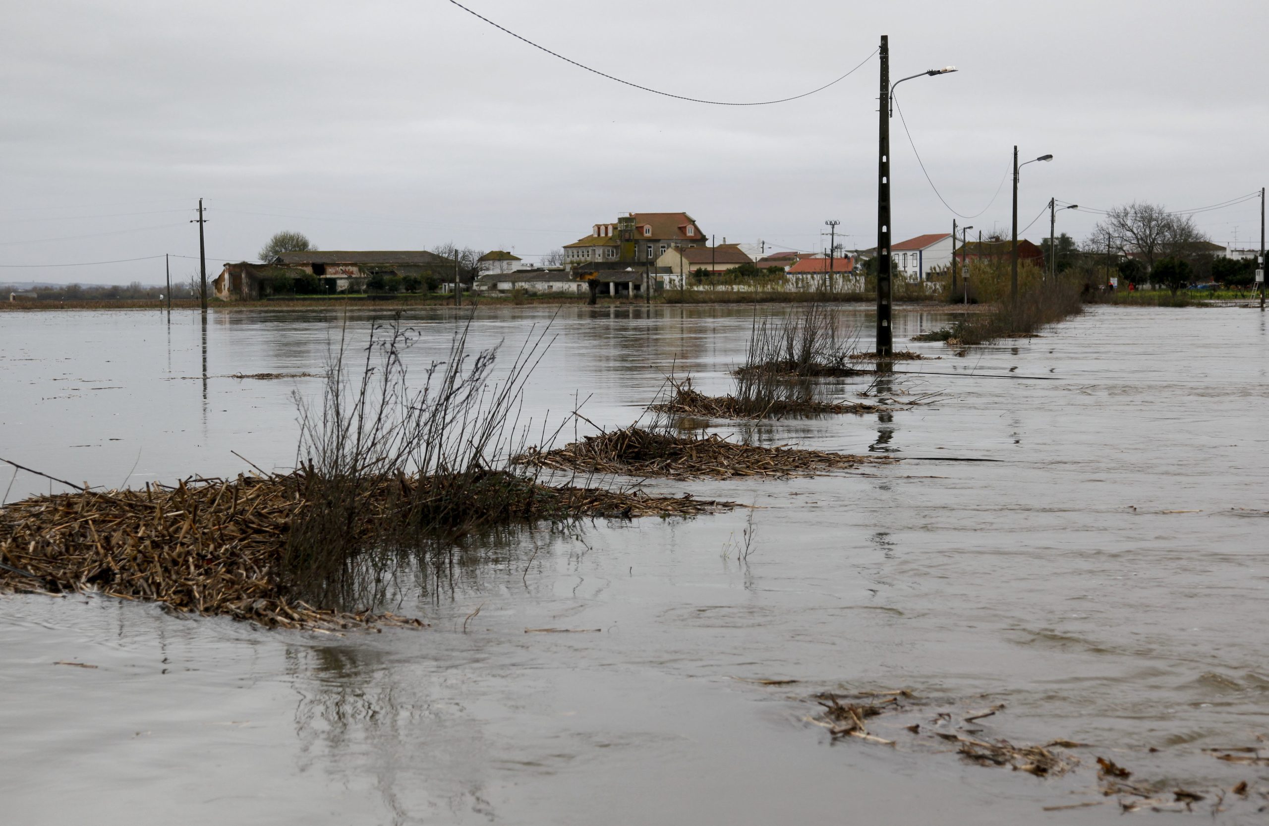 Prevista “pequena subida” da água na bacia do Tejo devido ao mau tempo