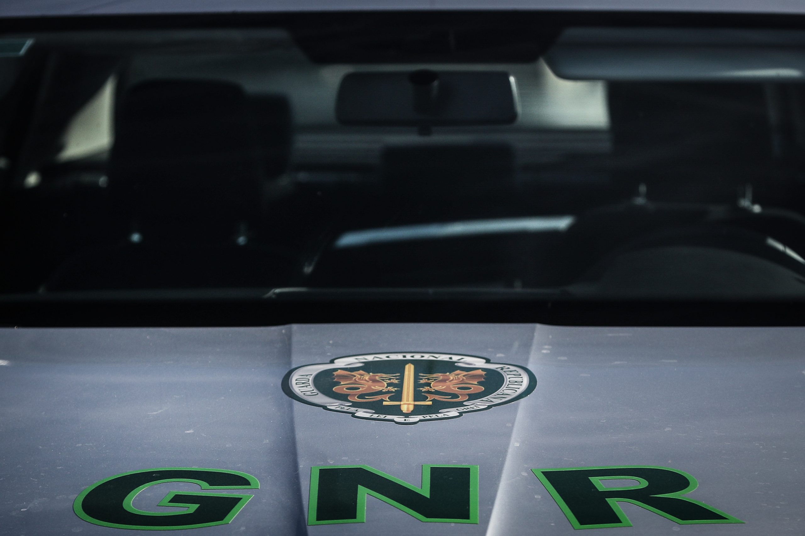 Confirmada absolvição de GNR suspeito de abusar de mulher detida em Celorico da Beira