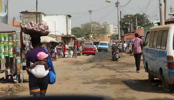Angola passa a emitir vistos de turismo à entrada no país no final de março