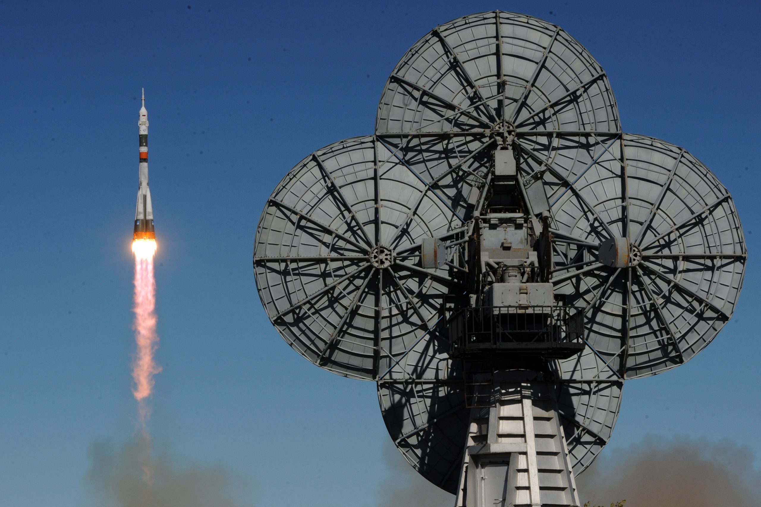 Avaria na nave Soyuz obriga astronautas a ejeção de emergência
