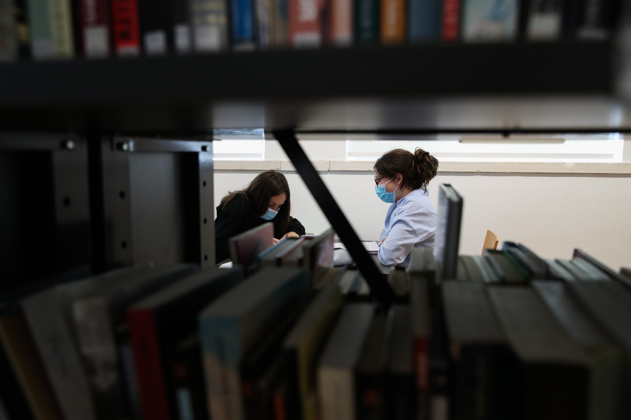 Apenas 21% dos alunos com média negativa tiveram apoio ao estudo. Atividades complementares mais procuradas por quem quer ir para a universidade