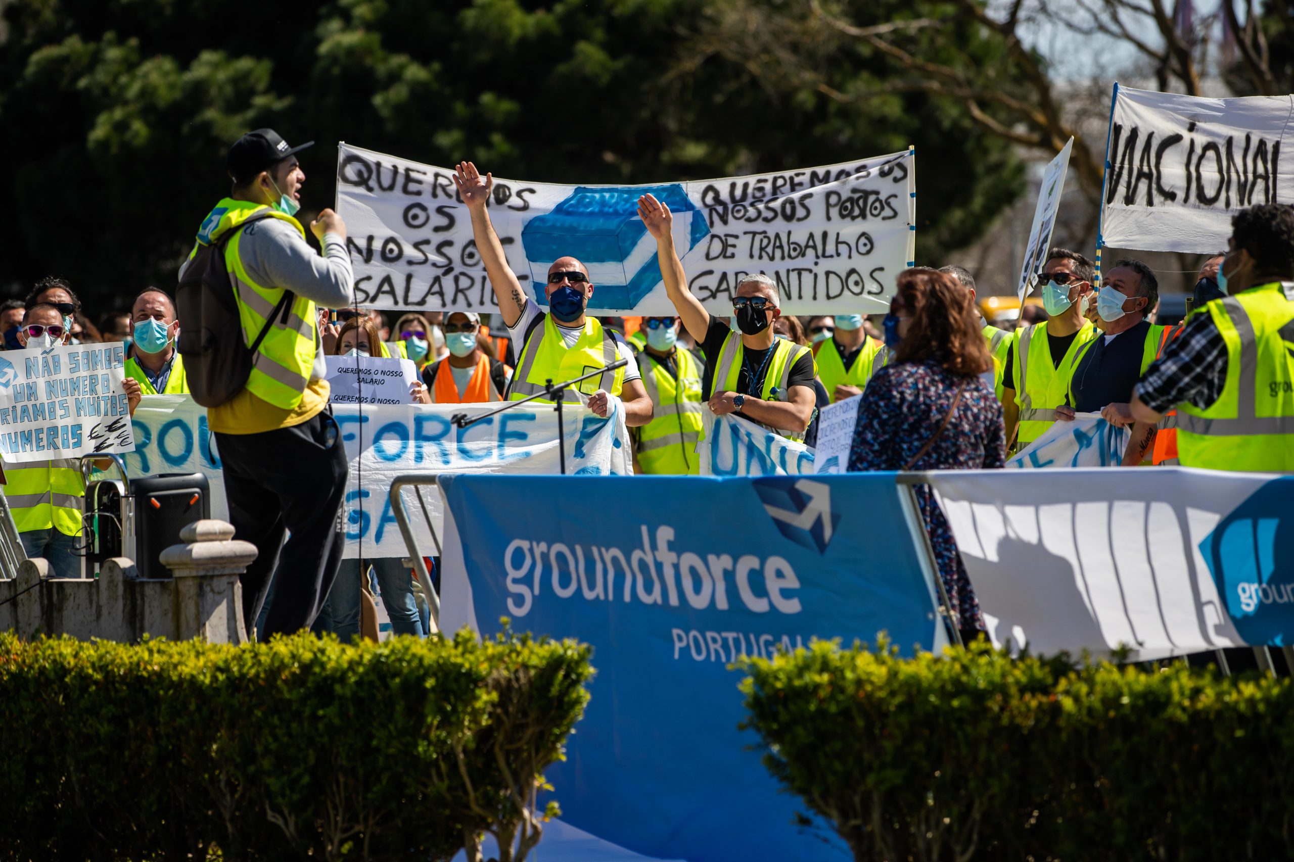 Sitava desconvoca greve de julho e agosto na Groundforce após reunião com Pedro Nuno Santos