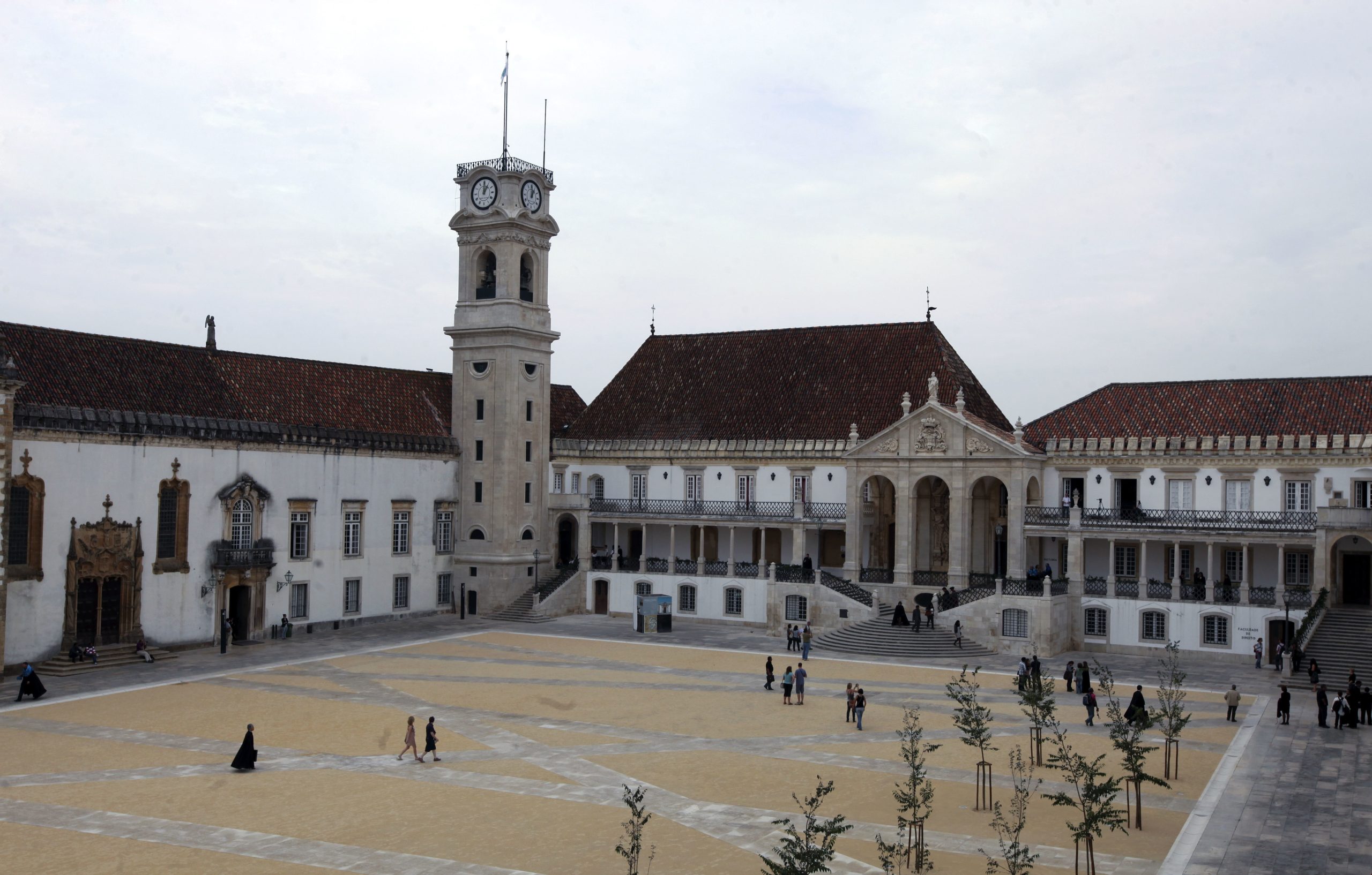 Universidade de Coimbra demite diretor do Centro de Estudos Russos