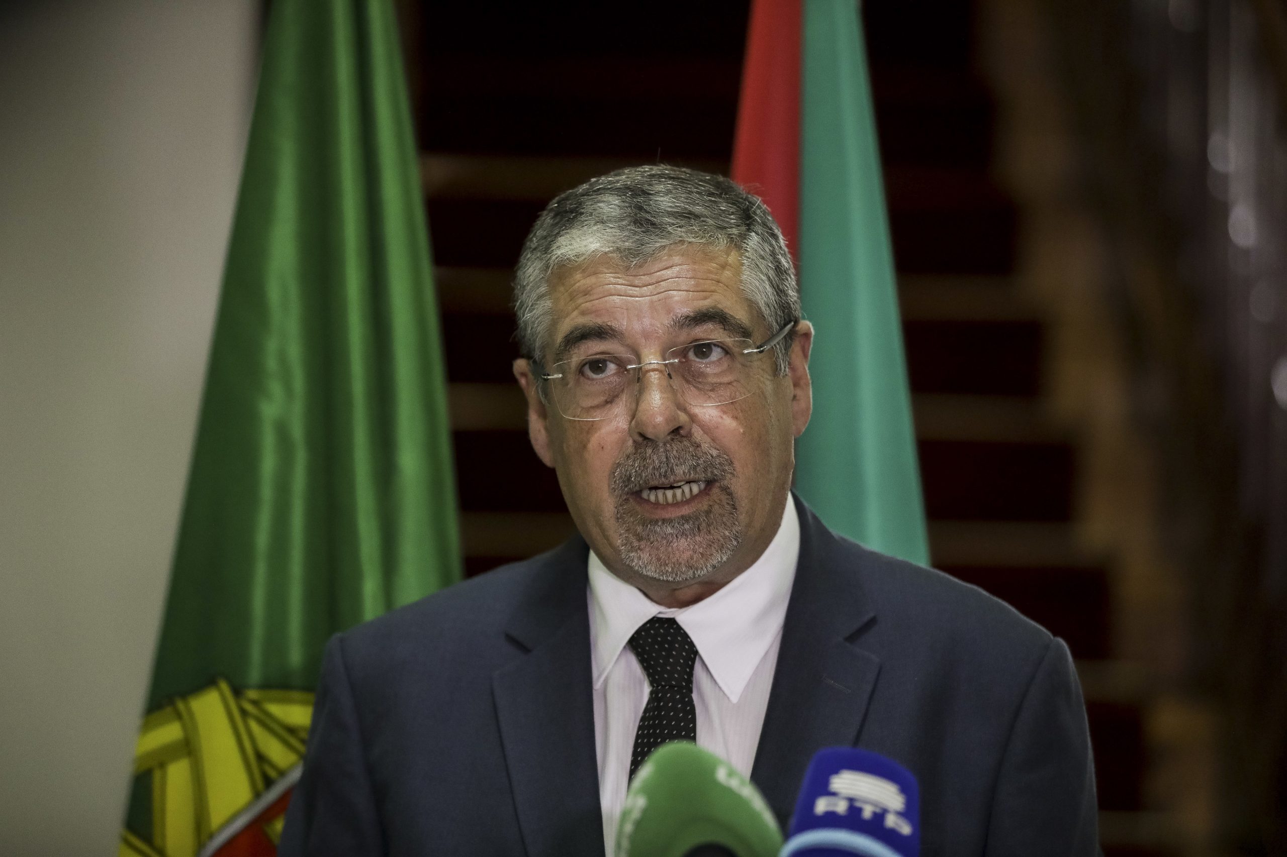 Covid-19: Presidente da Associação de Municípios defende reagendamento de espetáculos pelas Câmaras