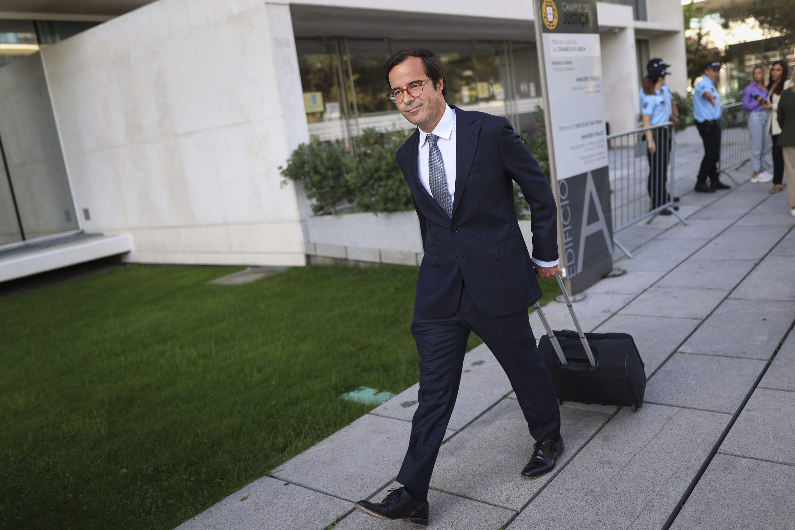 Defesa de Ricardo Salgado espera “o mais rápido possível” resultado de perícia
