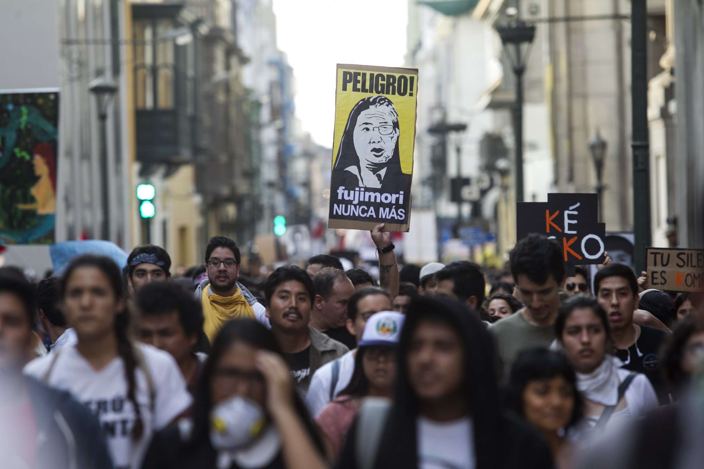 “O perdão é um insulto”. Milhares protestam no Peru contra indulto a Fujimori