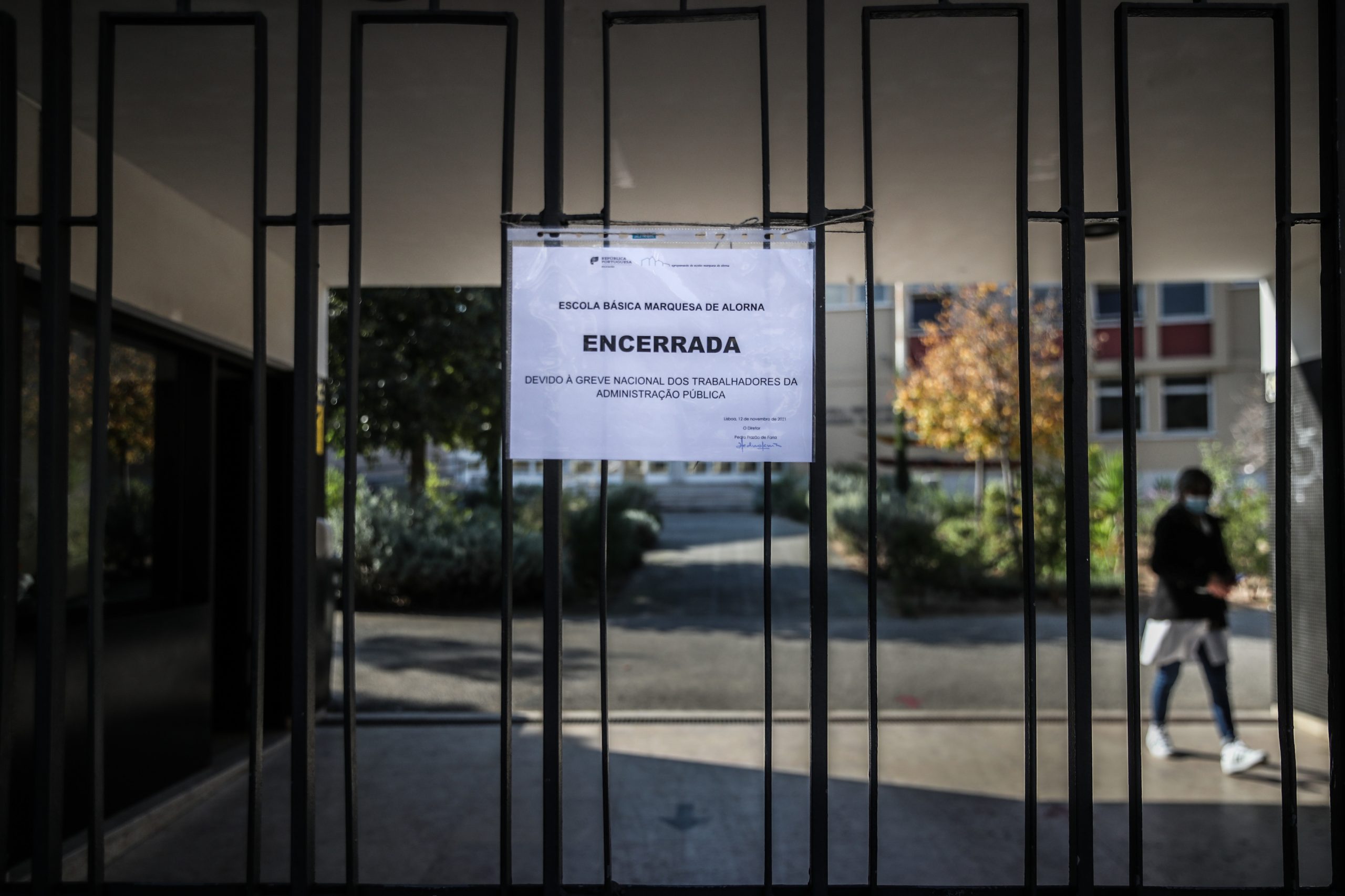Sindicato aponta adesão à greve na administração pública superior a 80% nos hospitais e escolas