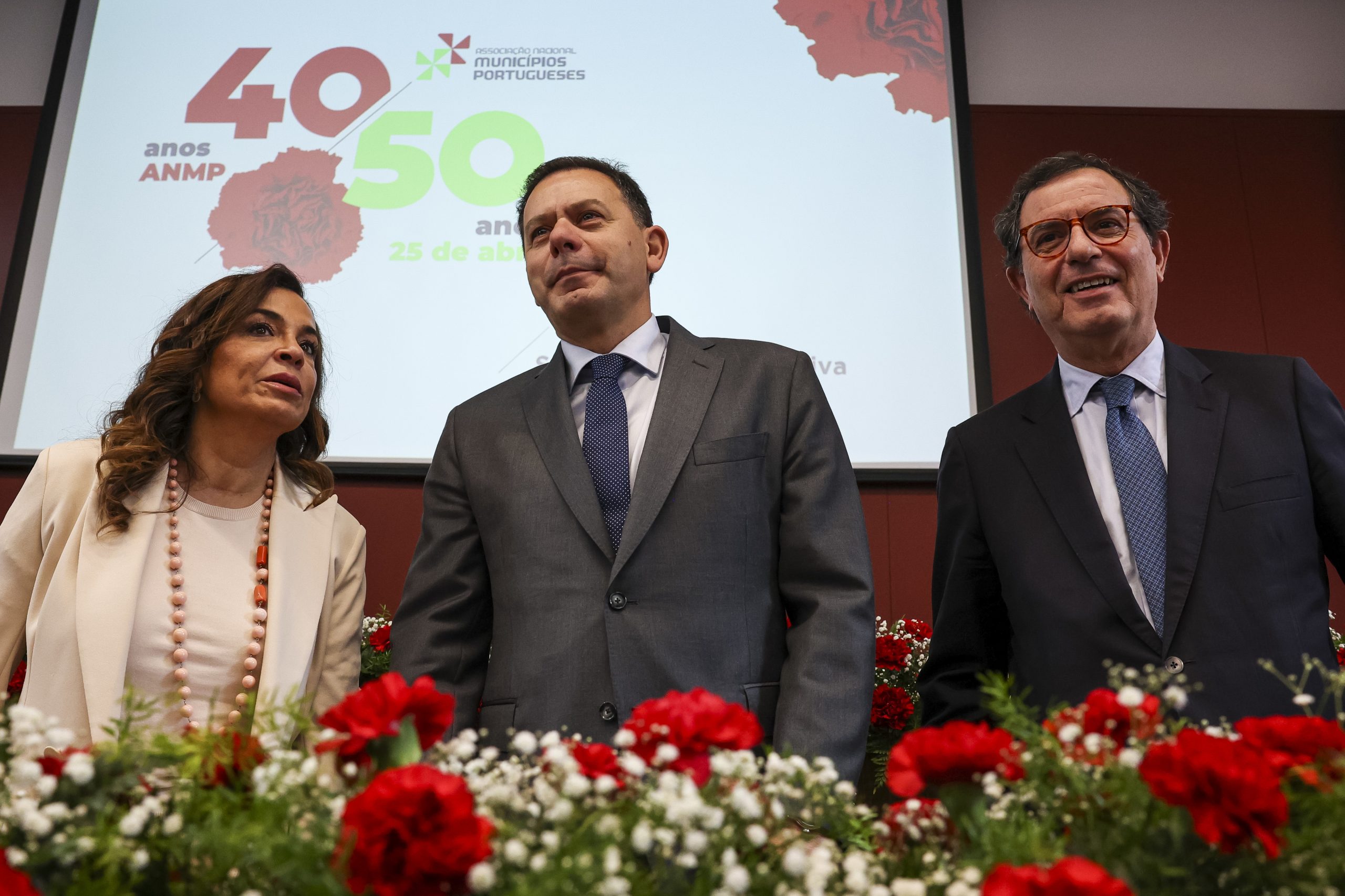Governo quer corrigir “eventuais distorções” no processo de descentralização