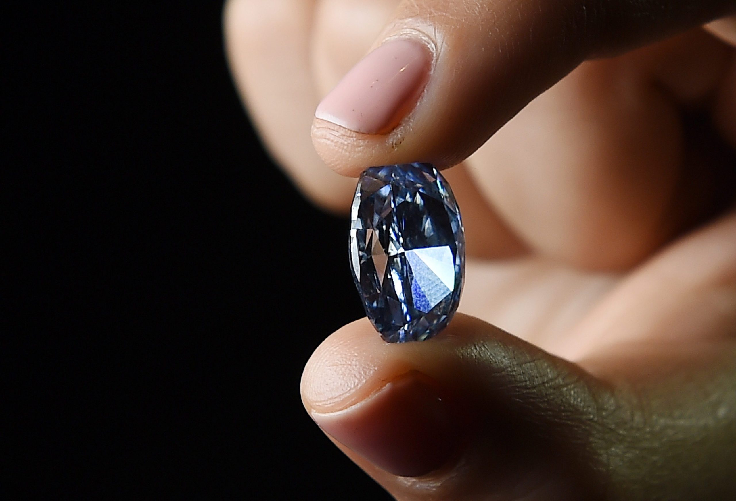 Empresa sul-africana De Beers pode regressar aos diamantes em Angola