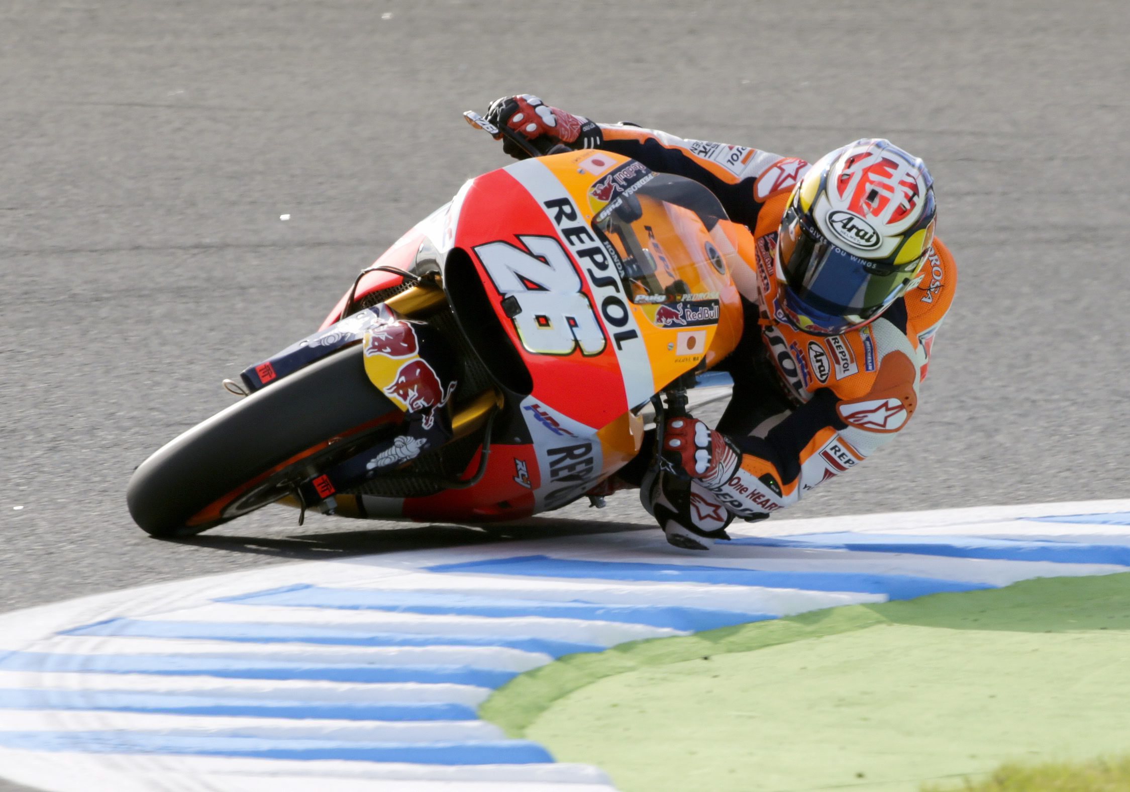 Motociclista Dani Pedrosa nega rumores sobre a sua retirada das pistas
