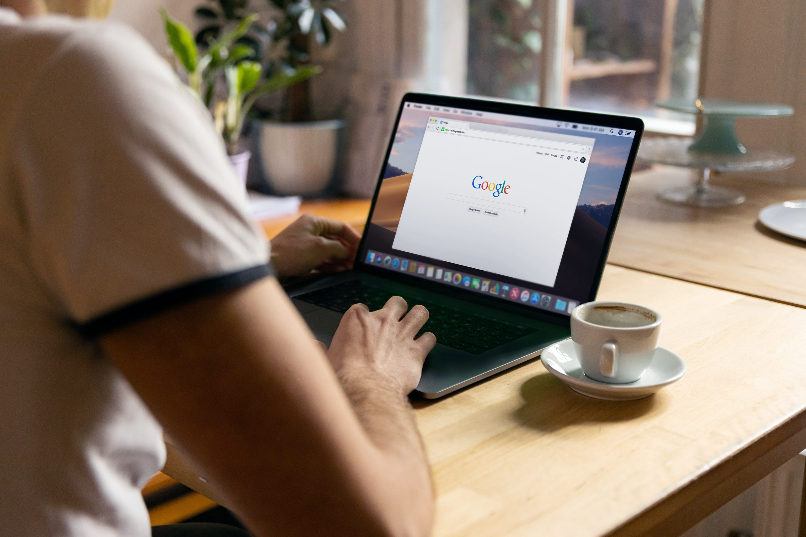 Contrato de teletrabalho vai passar a fixar valor de despesas adicionais