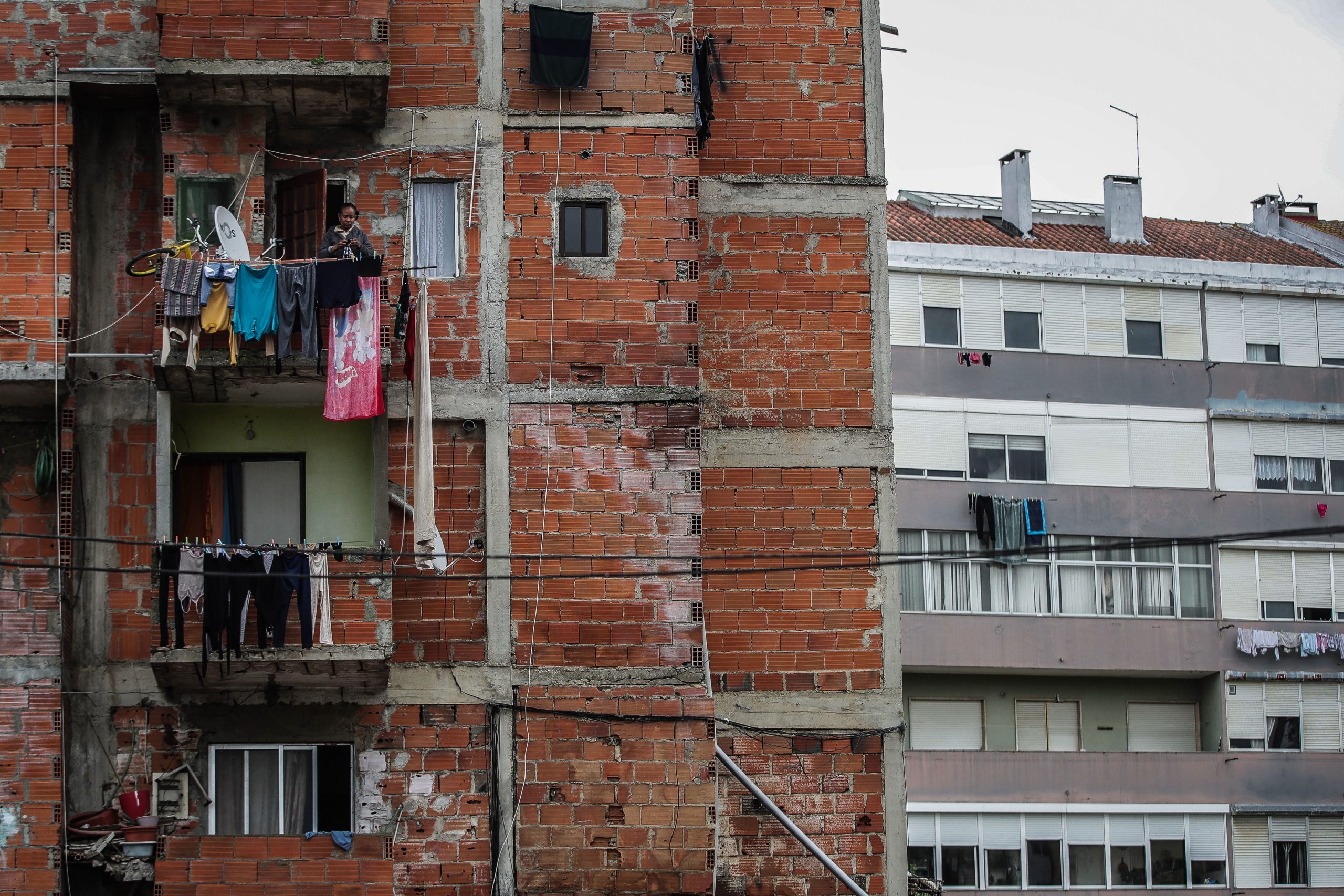 “Só saía ou entrava quem aqui mora”. Associação de moradores defende que Bairro da Jamaica deve ser isolado durante a pandemia