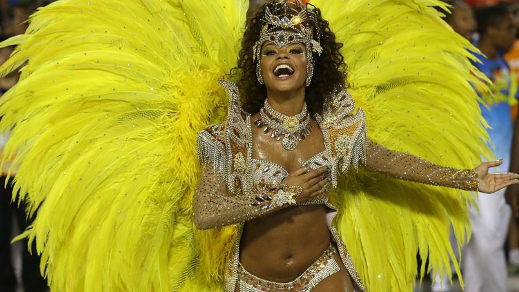 Paixão e samba no pé no carnaval carioca