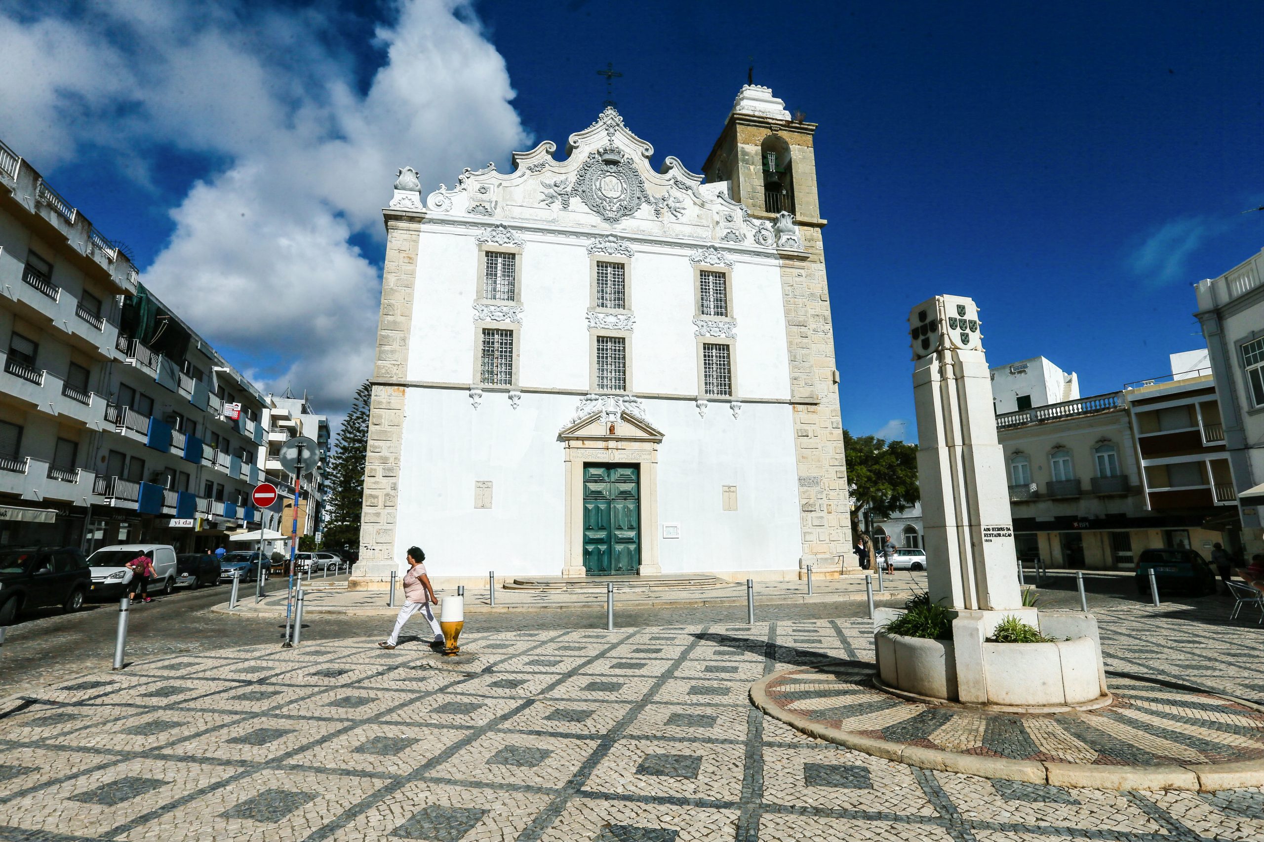 Olhão vai passar a aplicar uma taxa turística de dois euros por dia na época alta