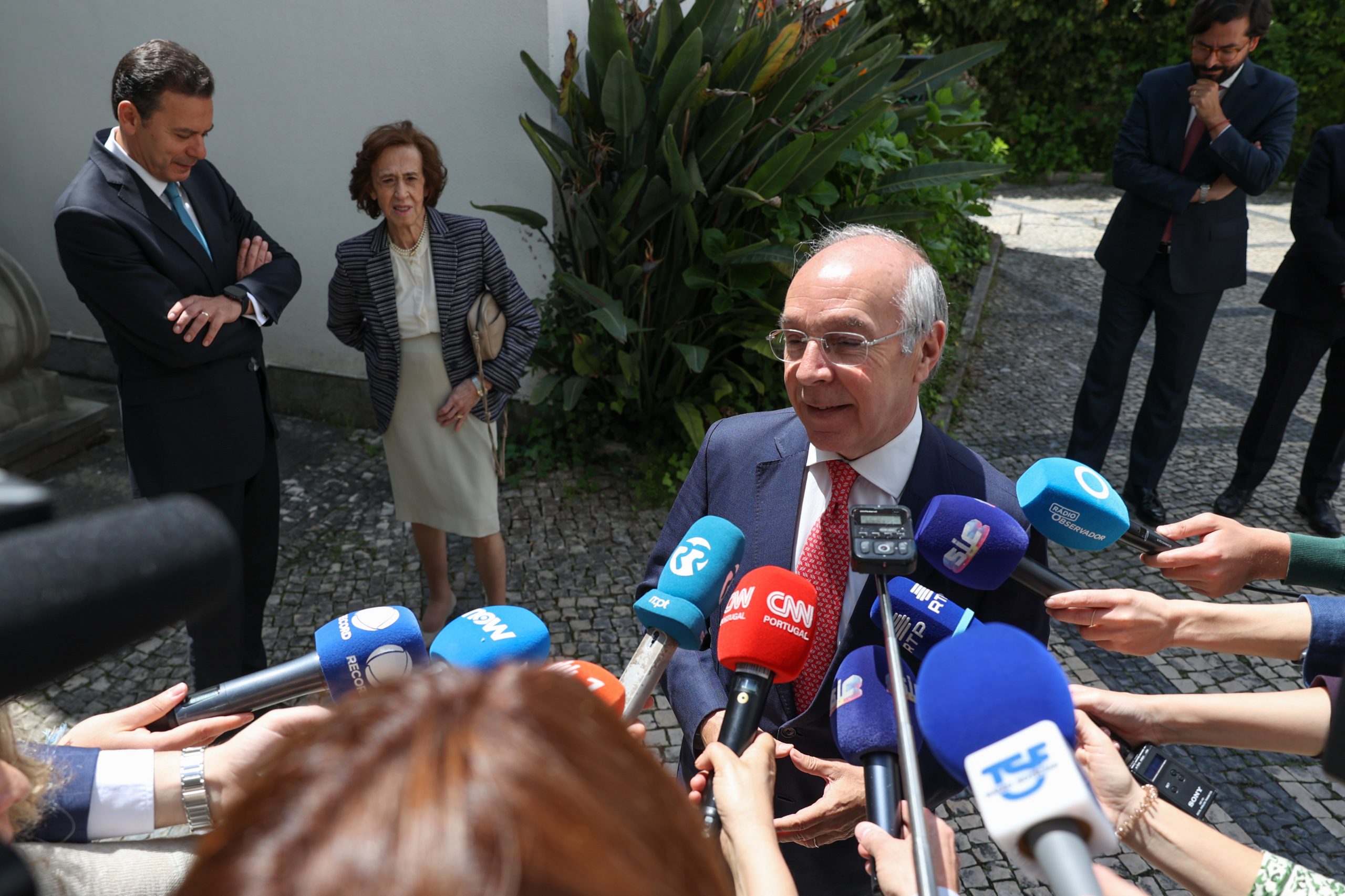 Presidenciais: Toy, António Sala e Carla Castro na comissão de honra de Marques Mendes