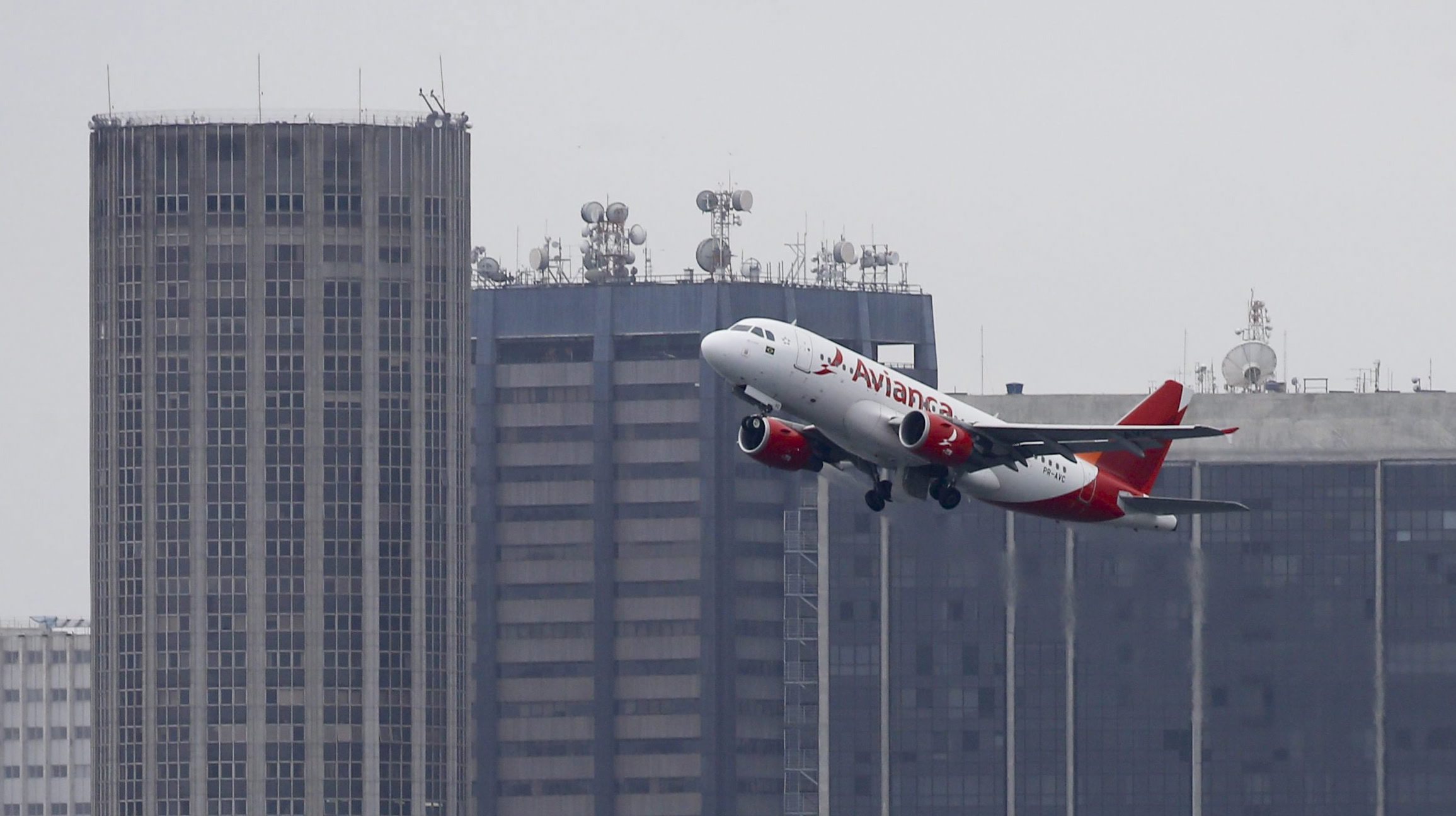 Companhia aérea Avianca Brasil entra com pedido de falência na Justiça