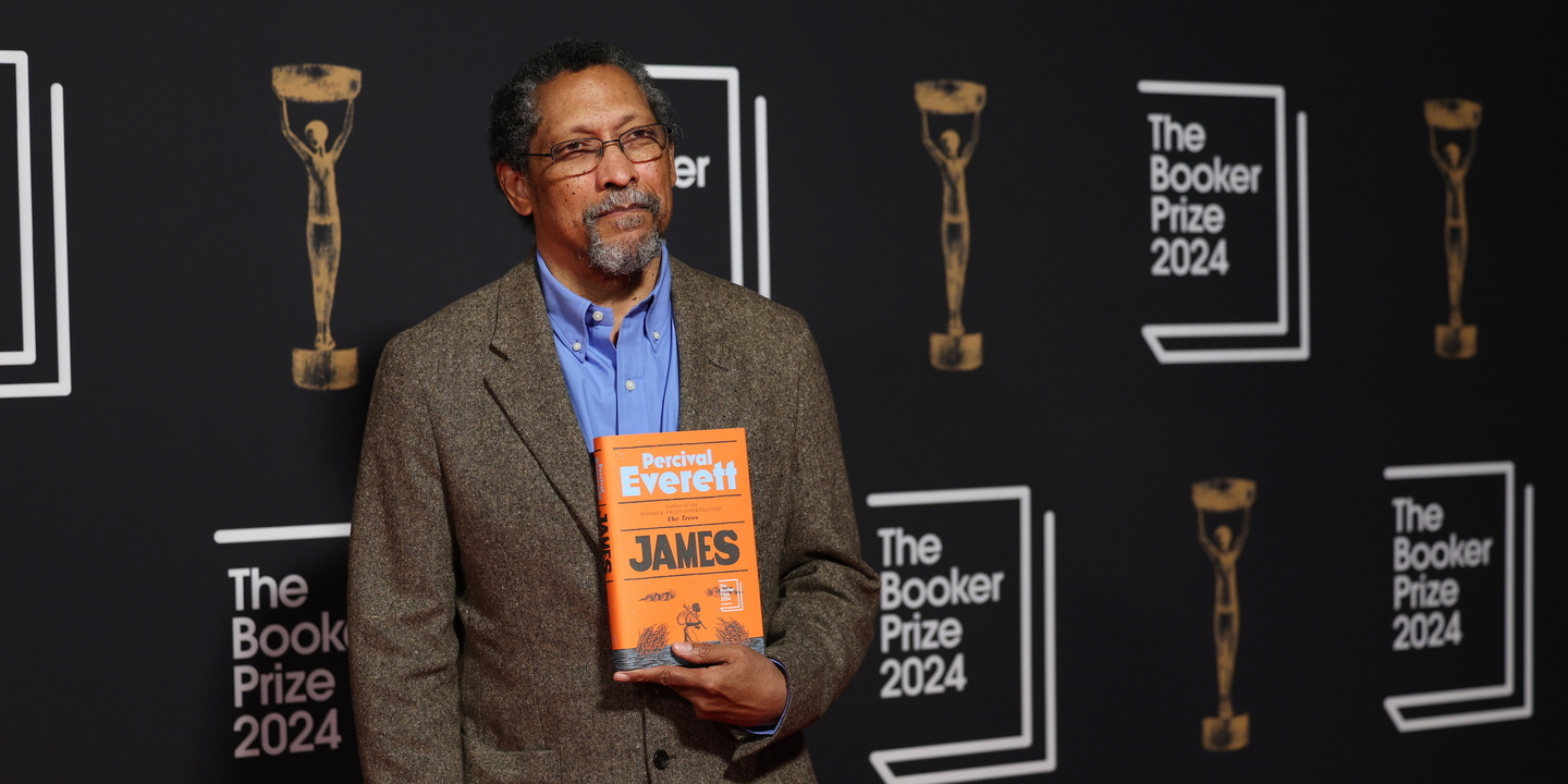 “James” conta “Huckleberry Finn” pela voz do escravo Jim