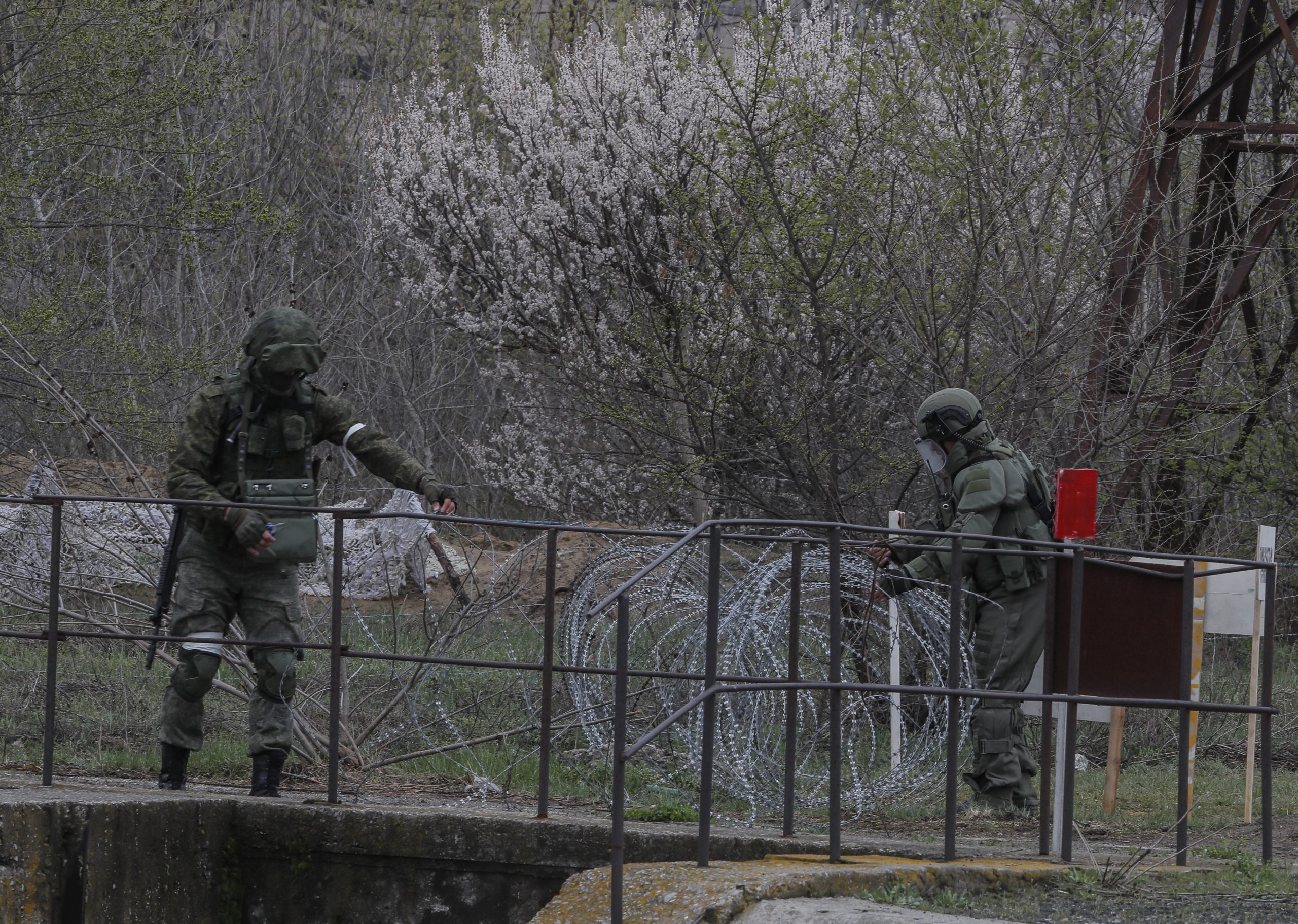 Líder russófono de Lugansk admite intensificação da ofensiva ucraniana