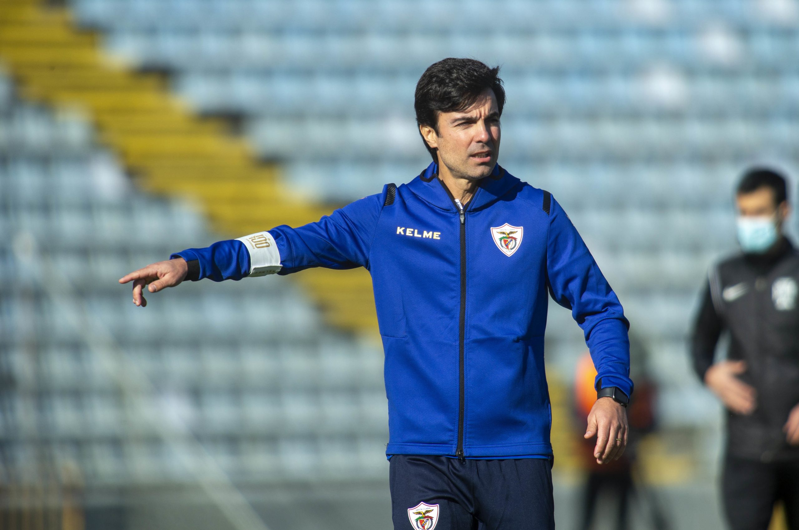 Covid-19: Mário Silva testa positivo e falha jogo do Santa Clara frente ao Boavista
