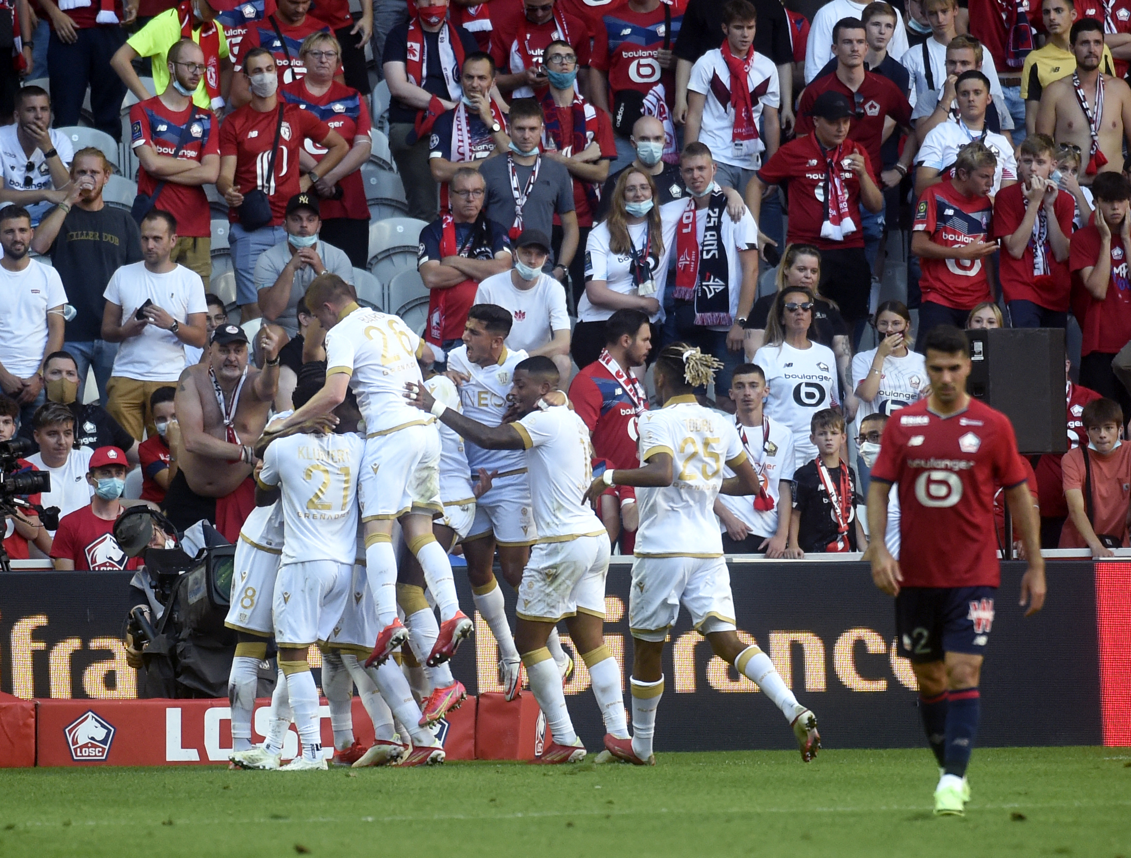 Ligue 1. Lille foi goleado pelo Nice e continua sem vencer na liga francesa