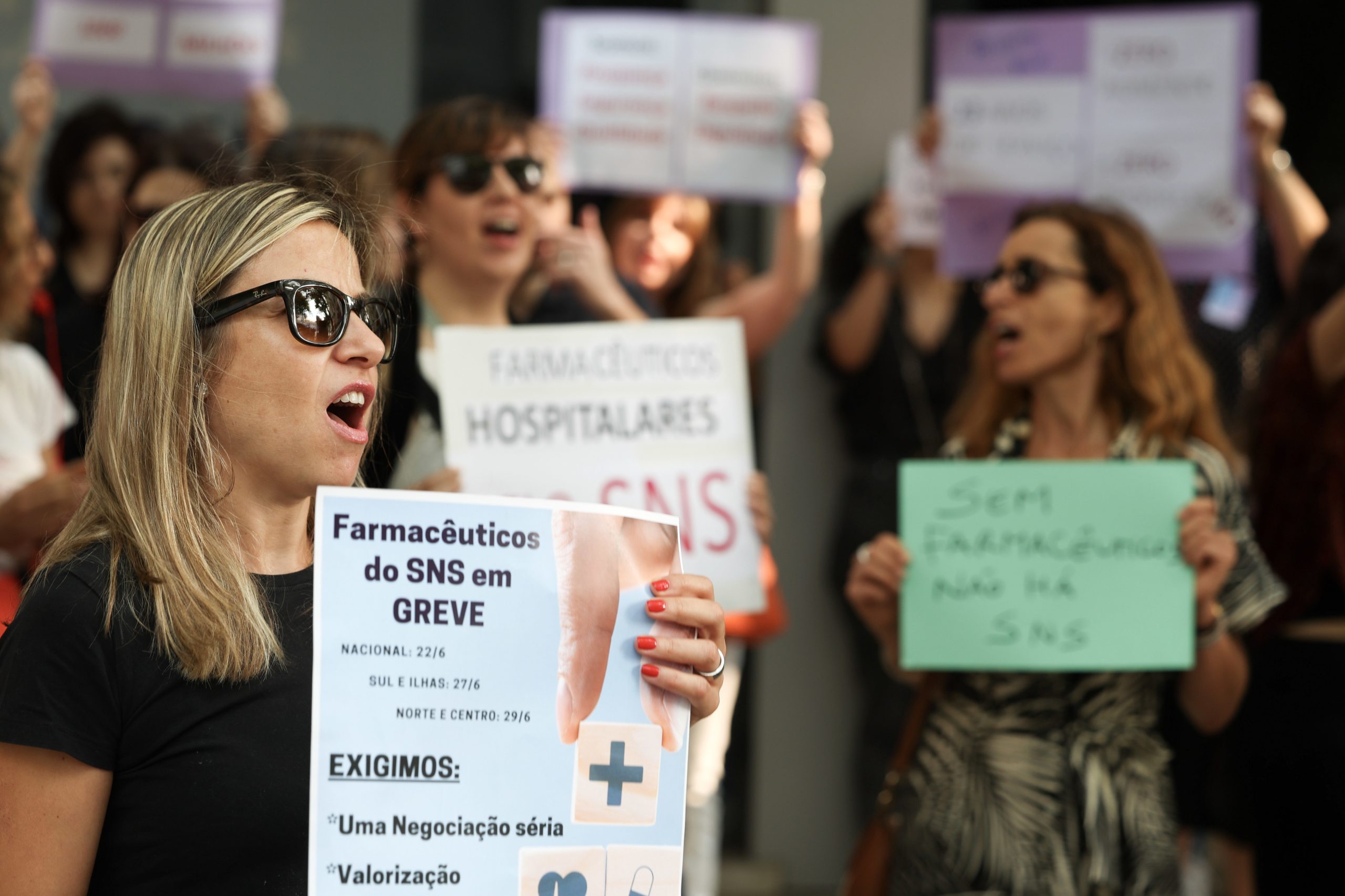 Petição em defesa dos farmacêuticos no serviço público reúne 10.000 assinaturas
