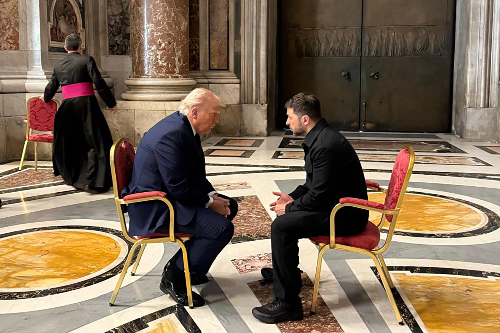 Zelensky e Trump reúnem-se na Florida este domingo