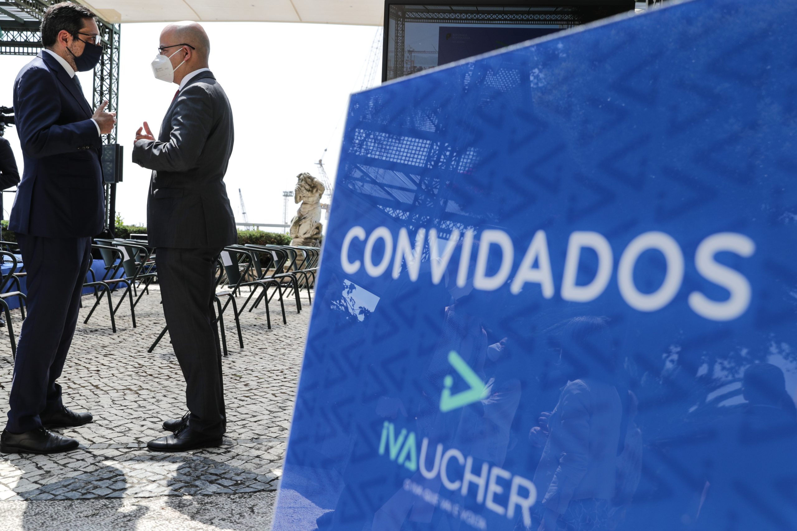 PAN defende adesão obrigatória ao IVAucher de bancos que receberam apoios públicos