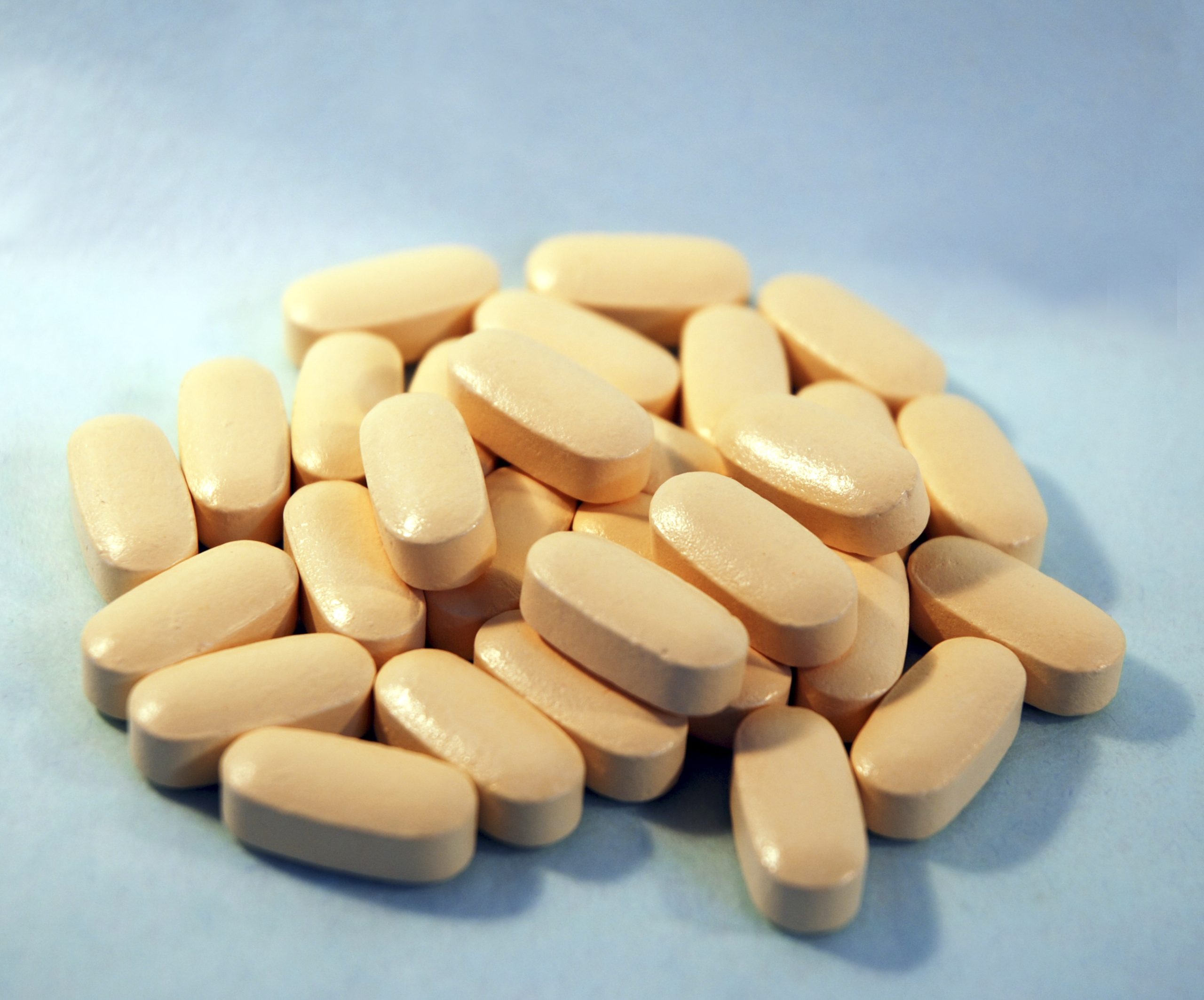 Médico e farmacêutica acusados de burla e falsificação de receitas médicas