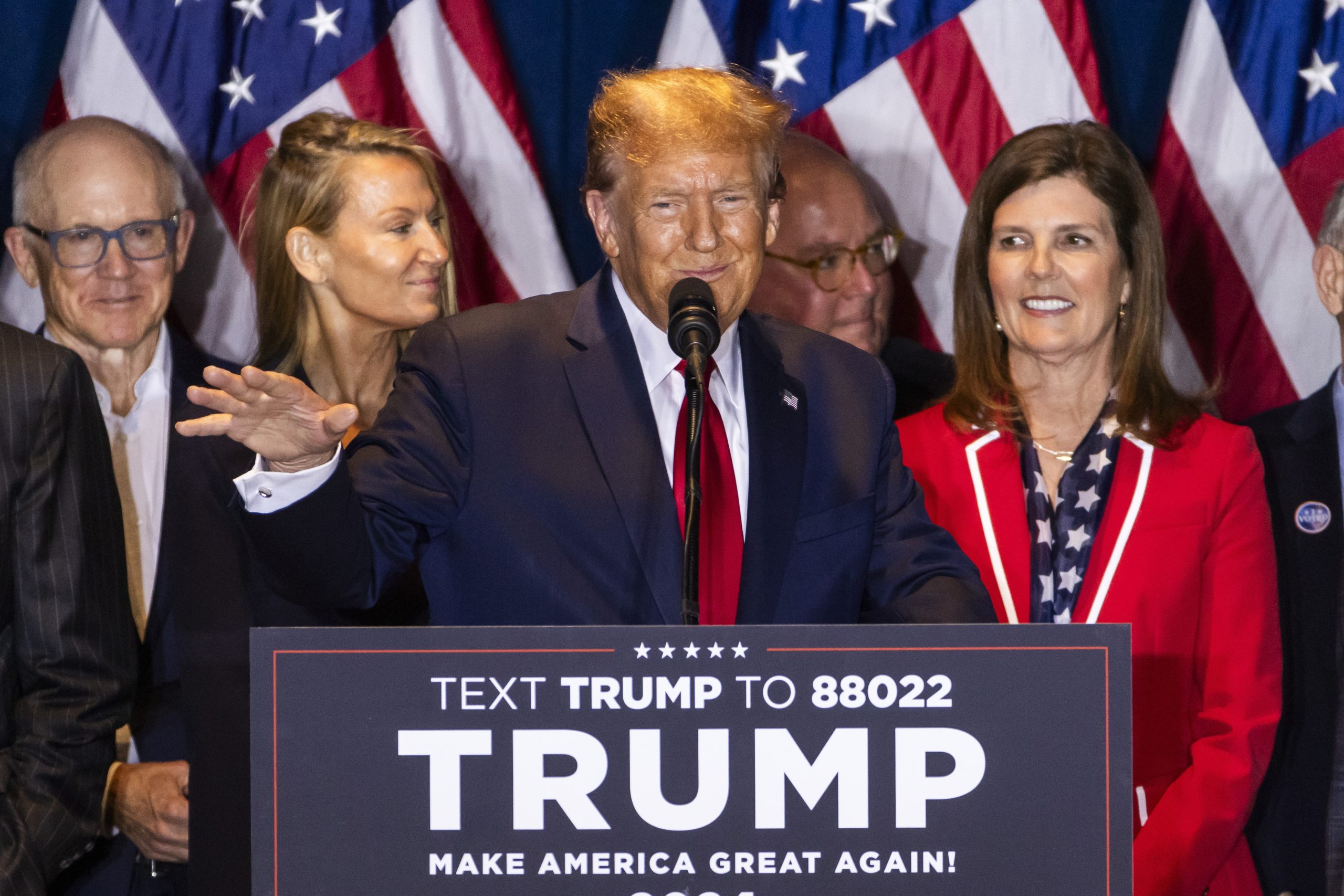 Supremo Tribunal dos EUA aceita analisar imunidade criminal de Donald Trump