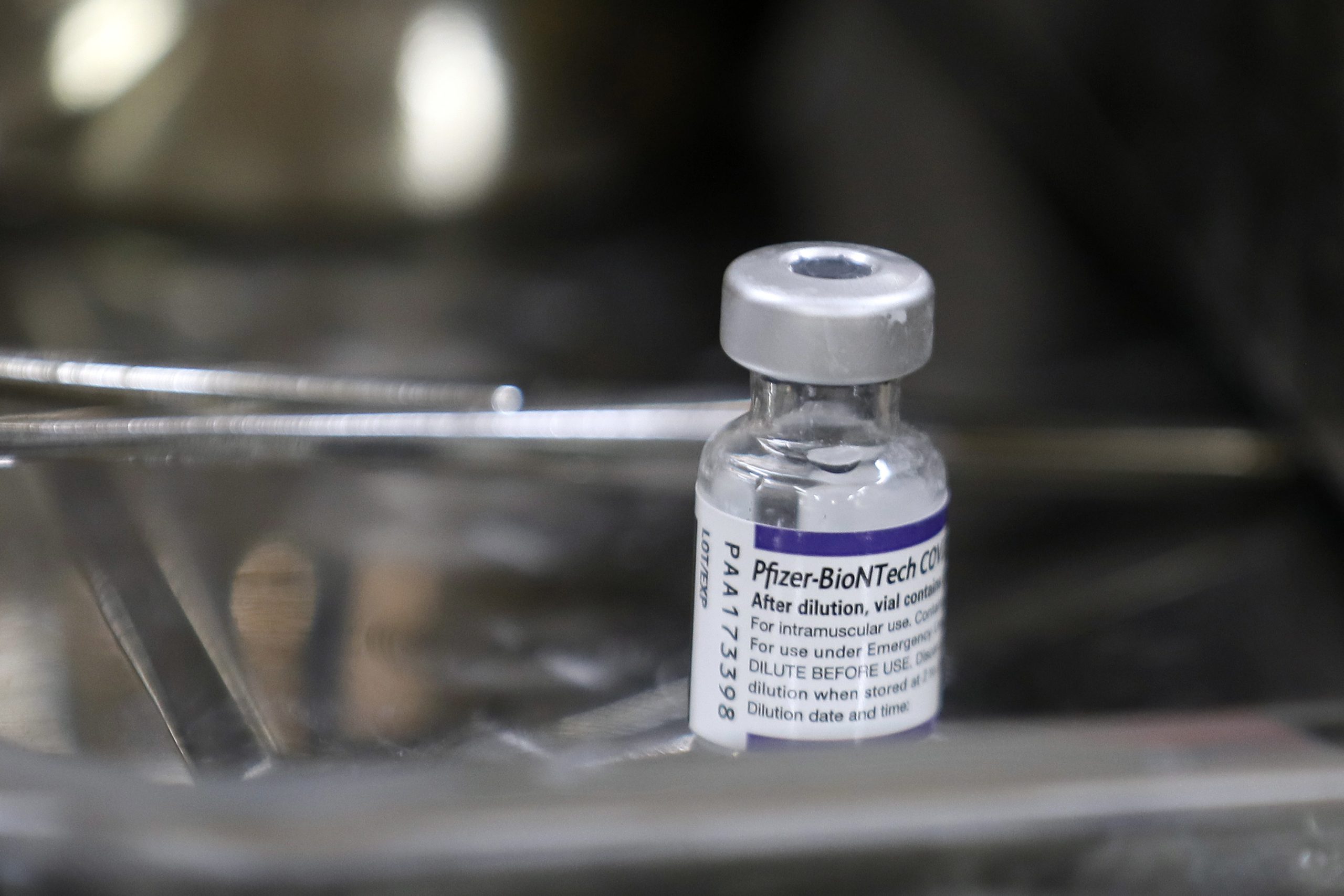 Brasil anuncia compra de 100 milhões de doses de vacinas da Pfizer em 2022