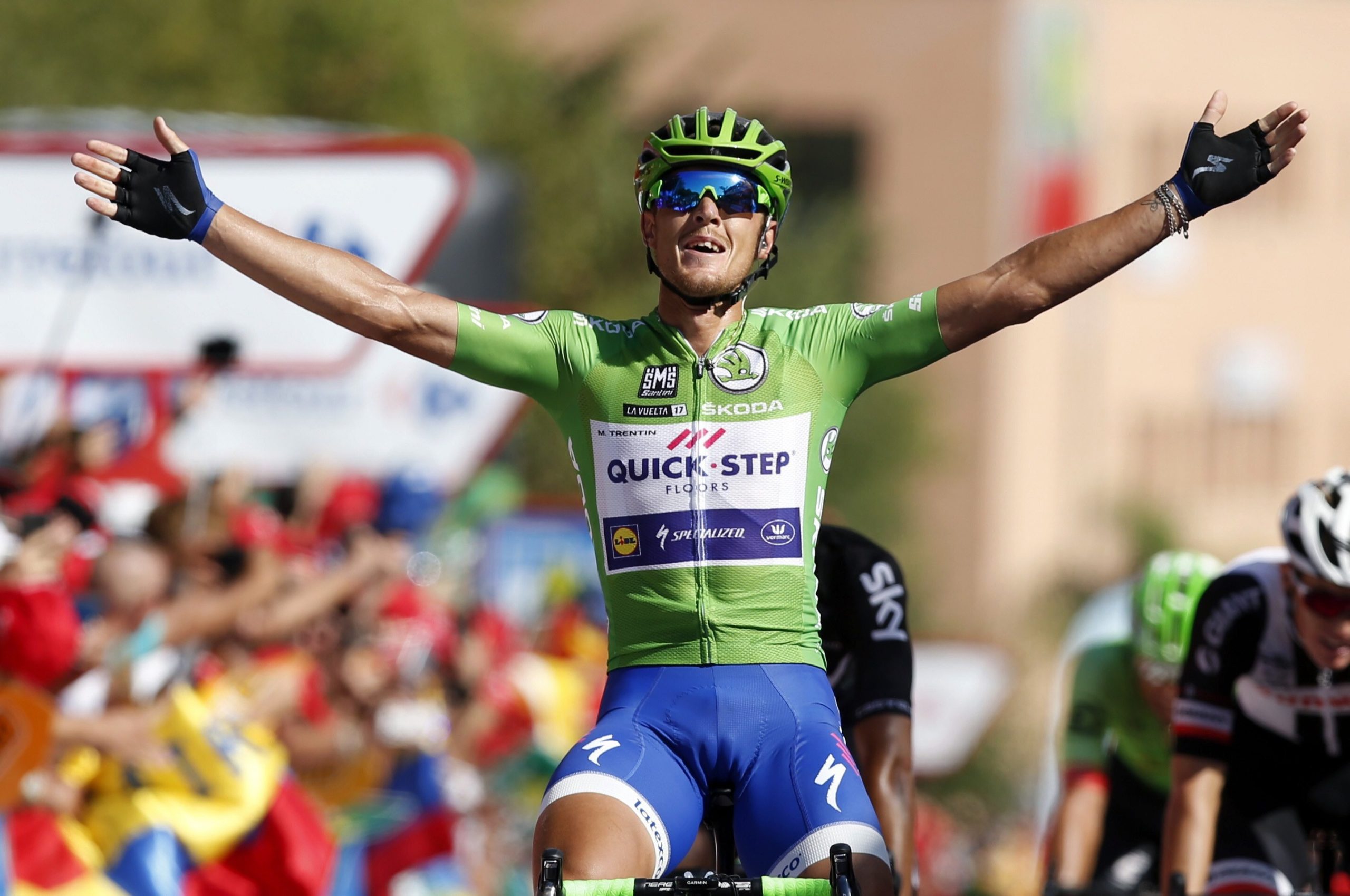 Vuelta: Italiano Trentin vence pela terceira vez ao ‘sprint’, Froome evita corte