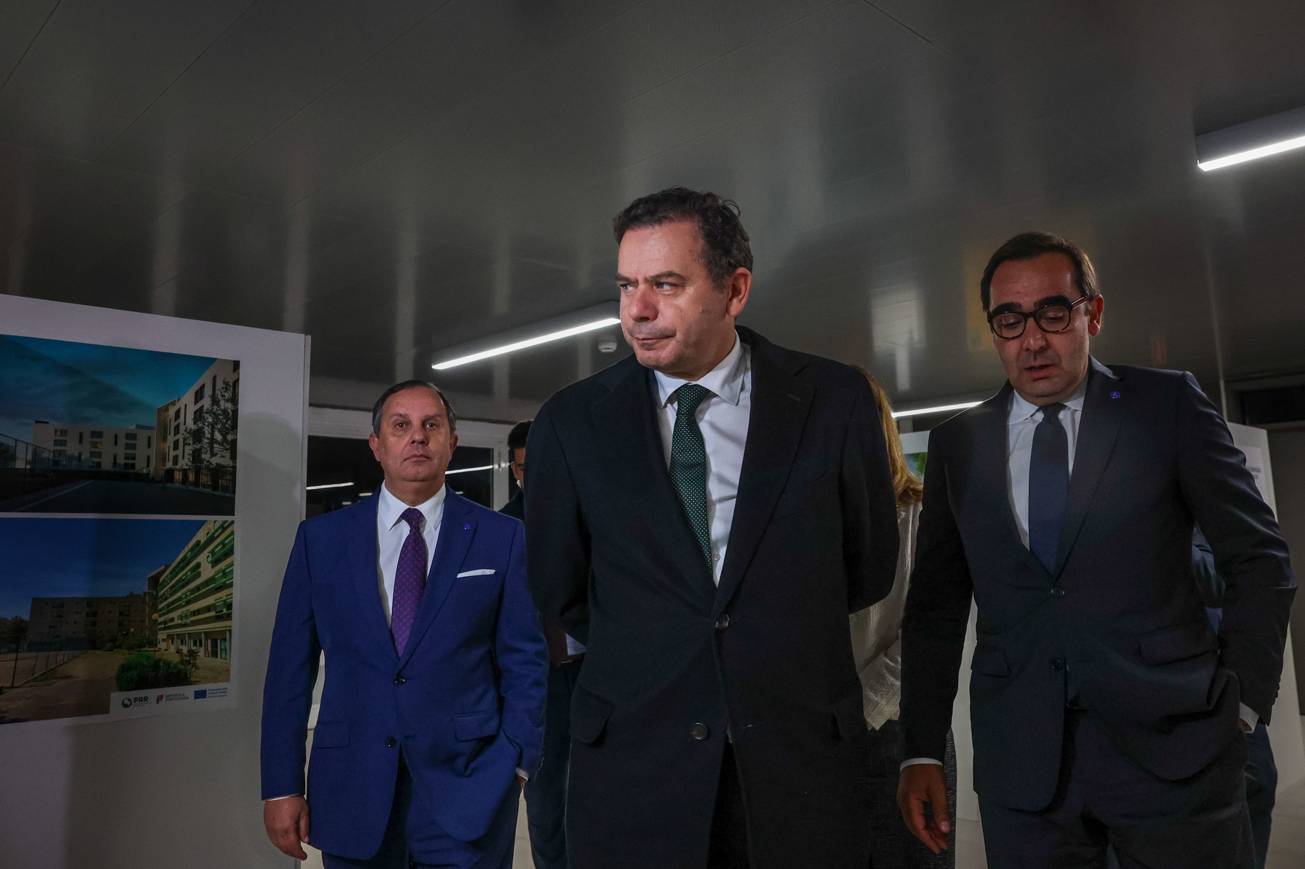 Primeiro-ministro anuncia para “muito brevemente” plano para resolver problemas no INEM