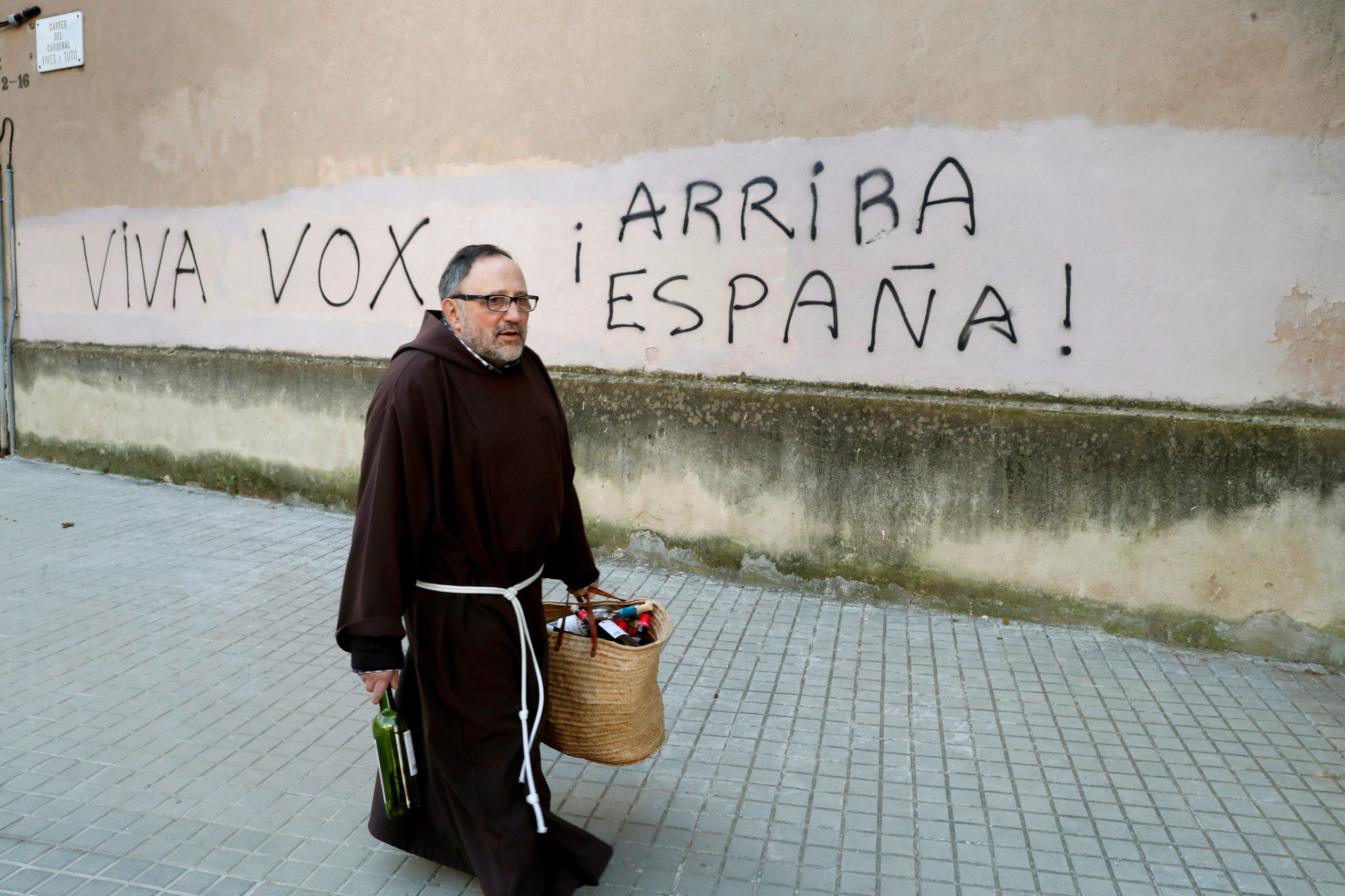 Direita espanhola consegue acordo para governar Andaluzia com ajuda da extrema-direita