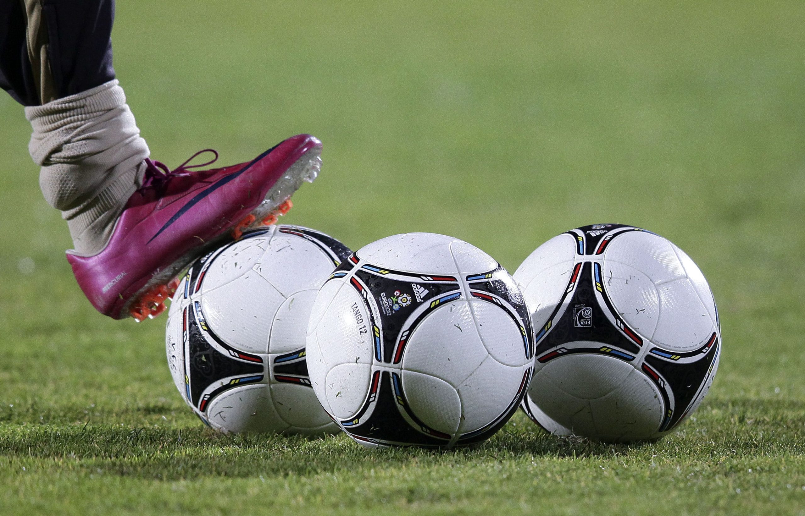 Paulo Estrela, do FC Porto, vence prémio para melhor golo da UEFA Youth League