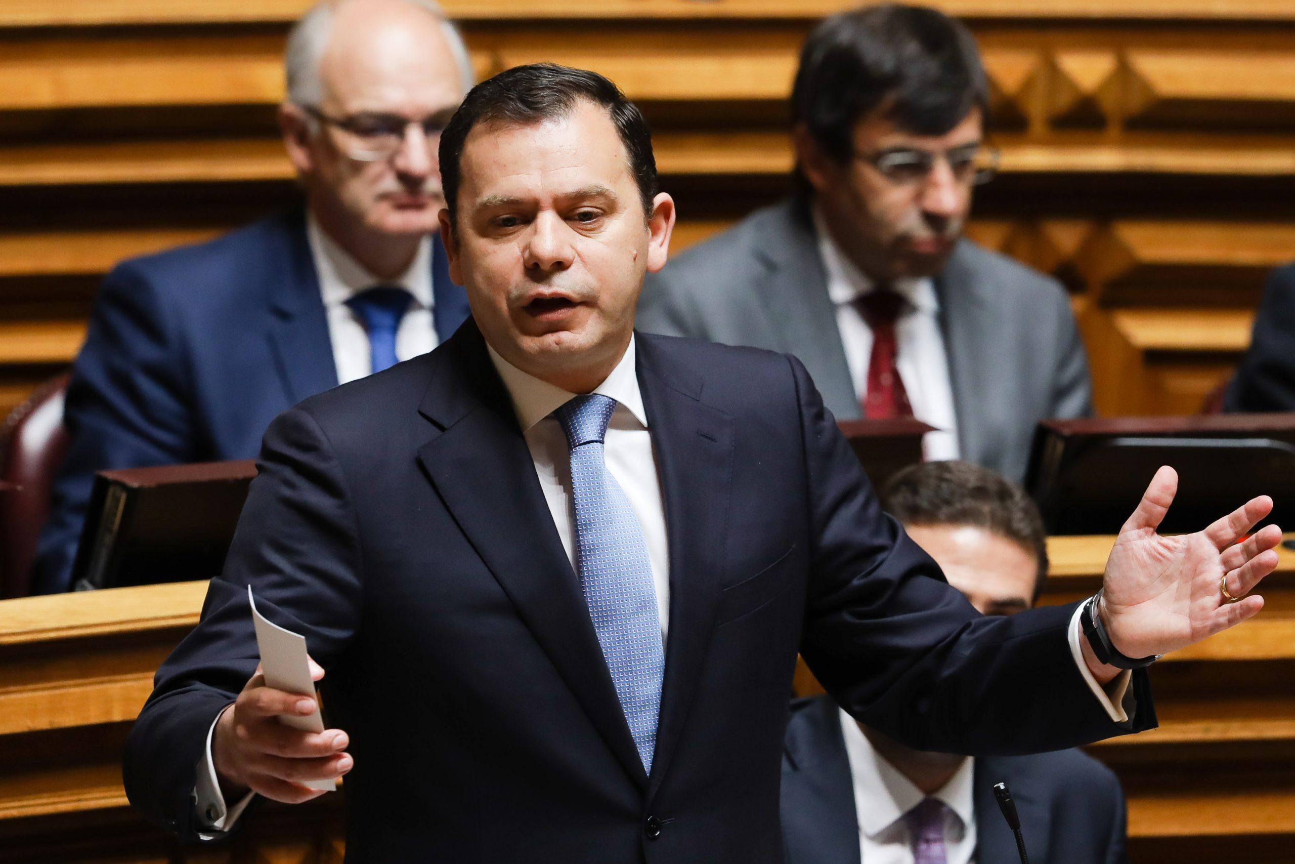 Primárias no PSD: Relvas abriu a discussão e Montenegro respondeu