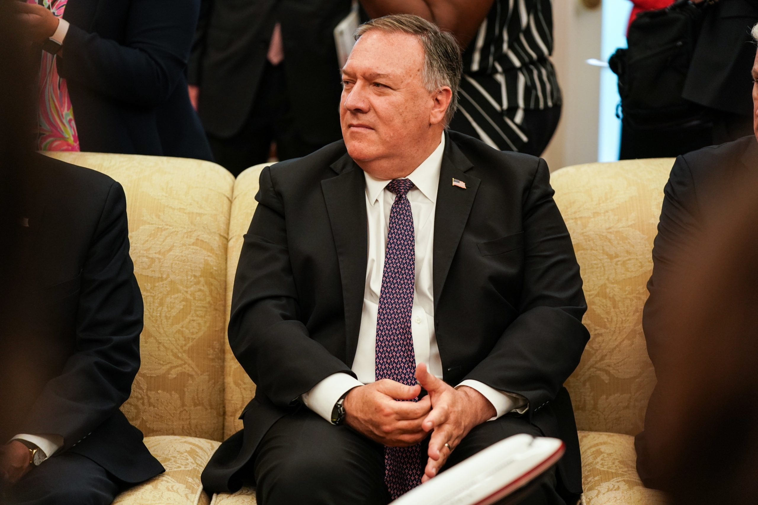 Secretário de Estado norte-americano admite “contenciosos” nas negociações de paz entre afegãos