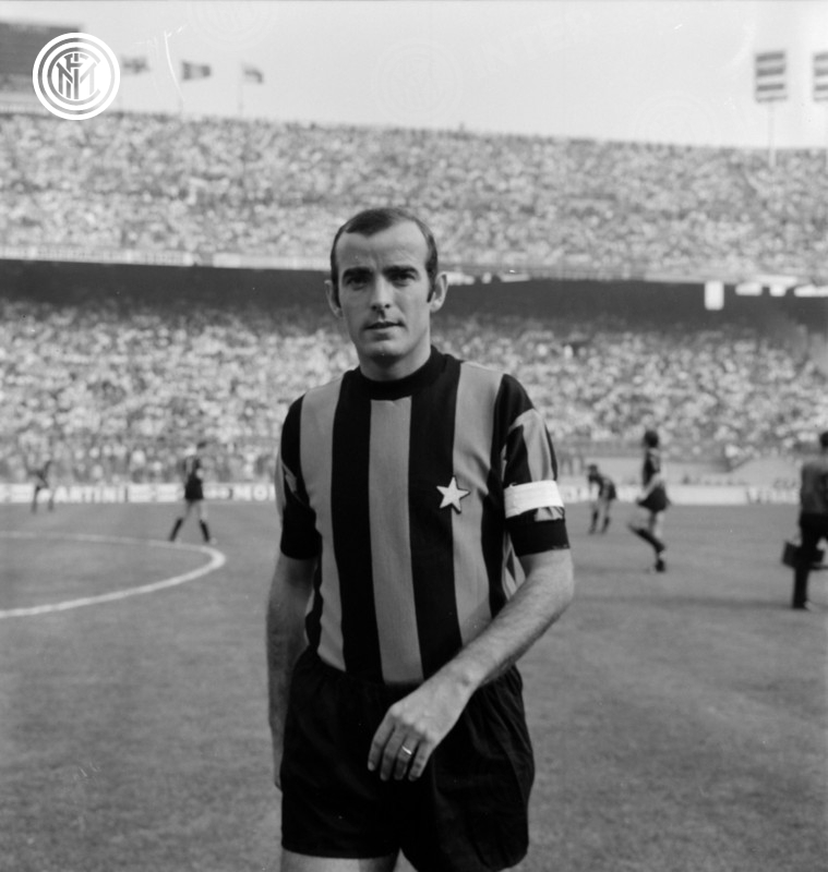 Morreu o antigo futebolista italiano Mario Corso