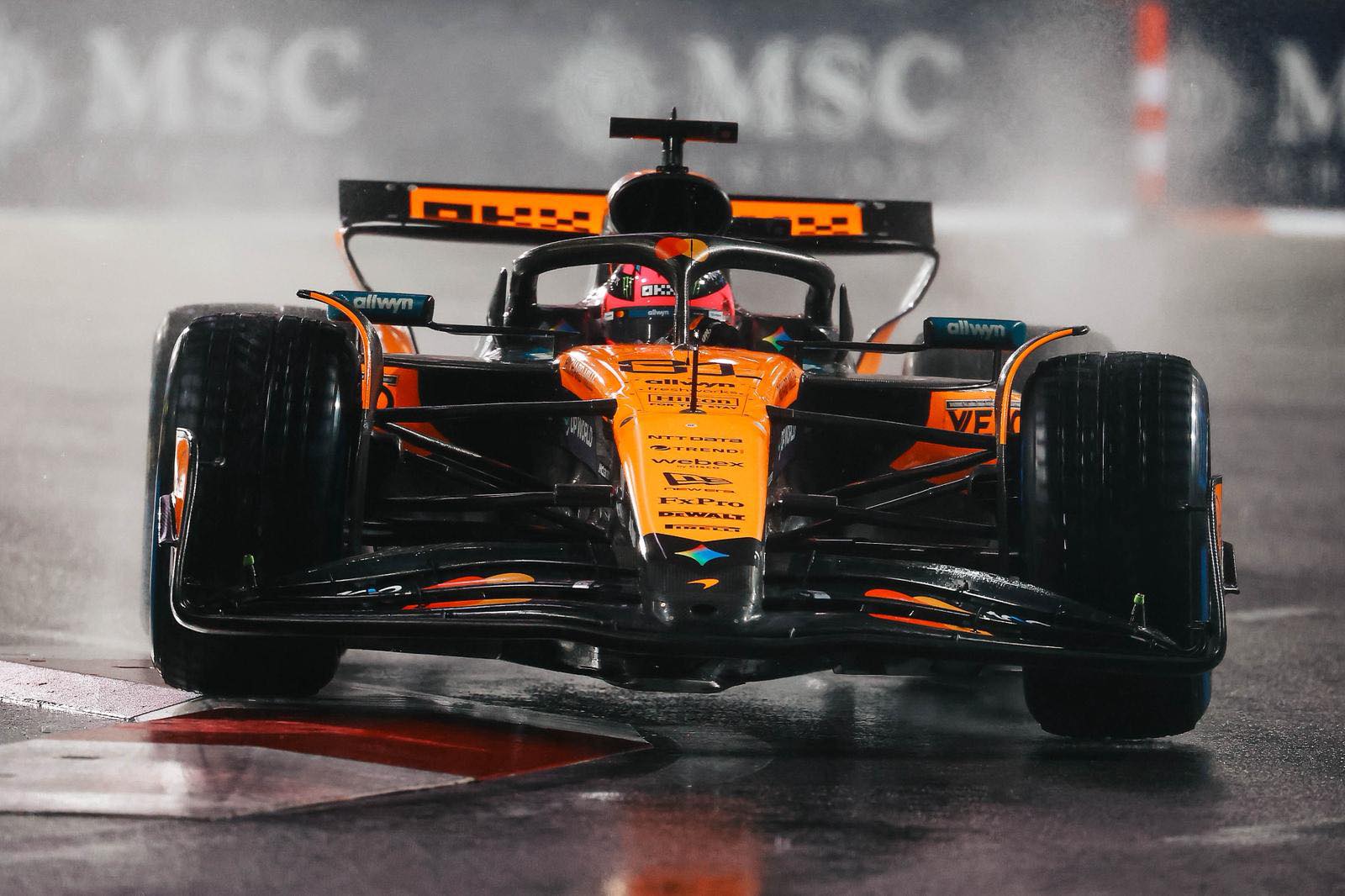 F1: Lando Norris e Oscar Piastri desqualificados do GP Las Vegas