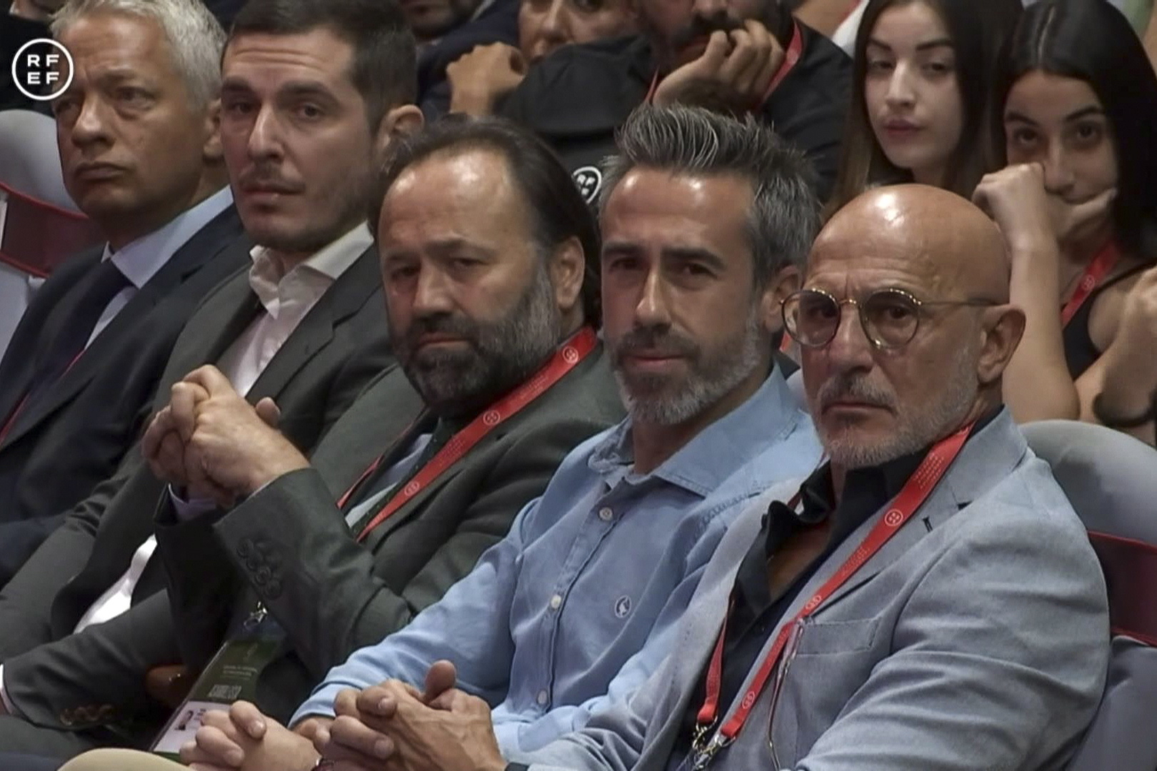 Selecionador espanhol considera comportamento de Rubiales “impróprio”, mas não se demite