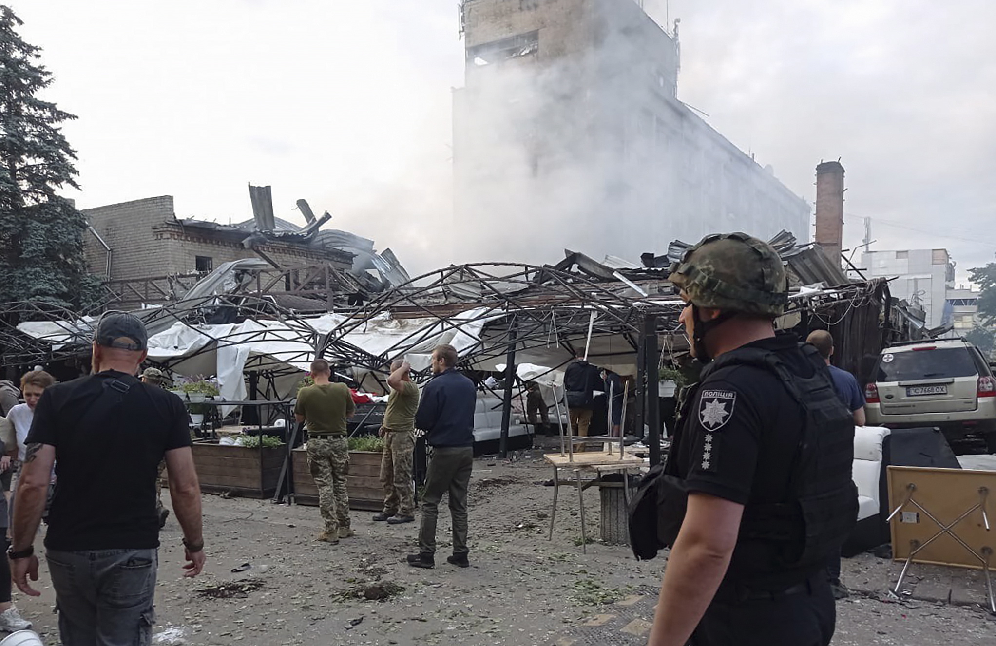 Dois mísseis atingem restaurante em Kramatorsk e causam nove mortos e 56 feridos