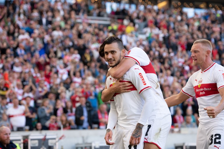 Covid-19: Estugarda junta-se a Werder Bremen e Schalke 04 e pede ajuda ao Estado