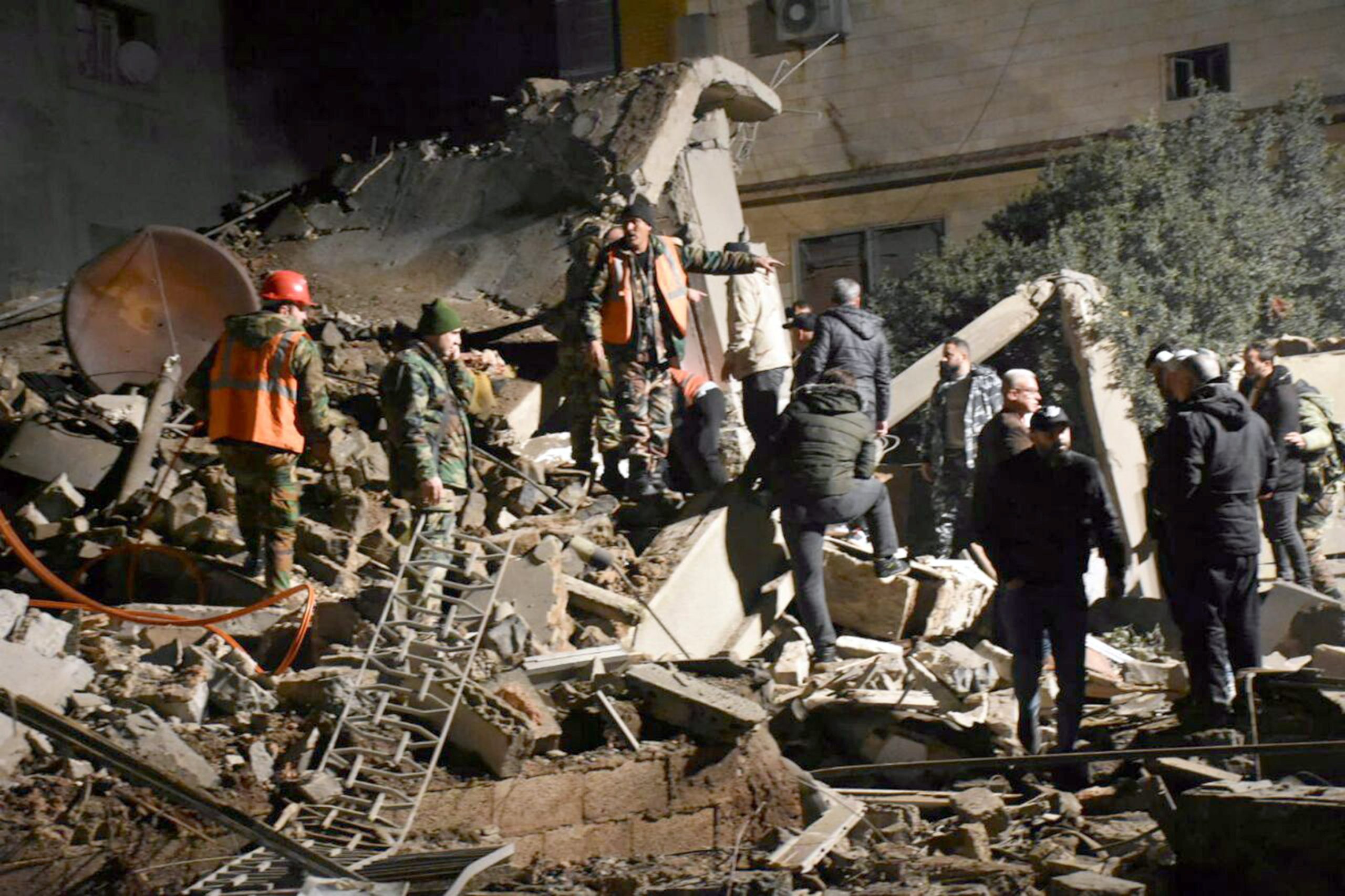 Ataque israelita na cidade síria de Homs faz 10 mortes