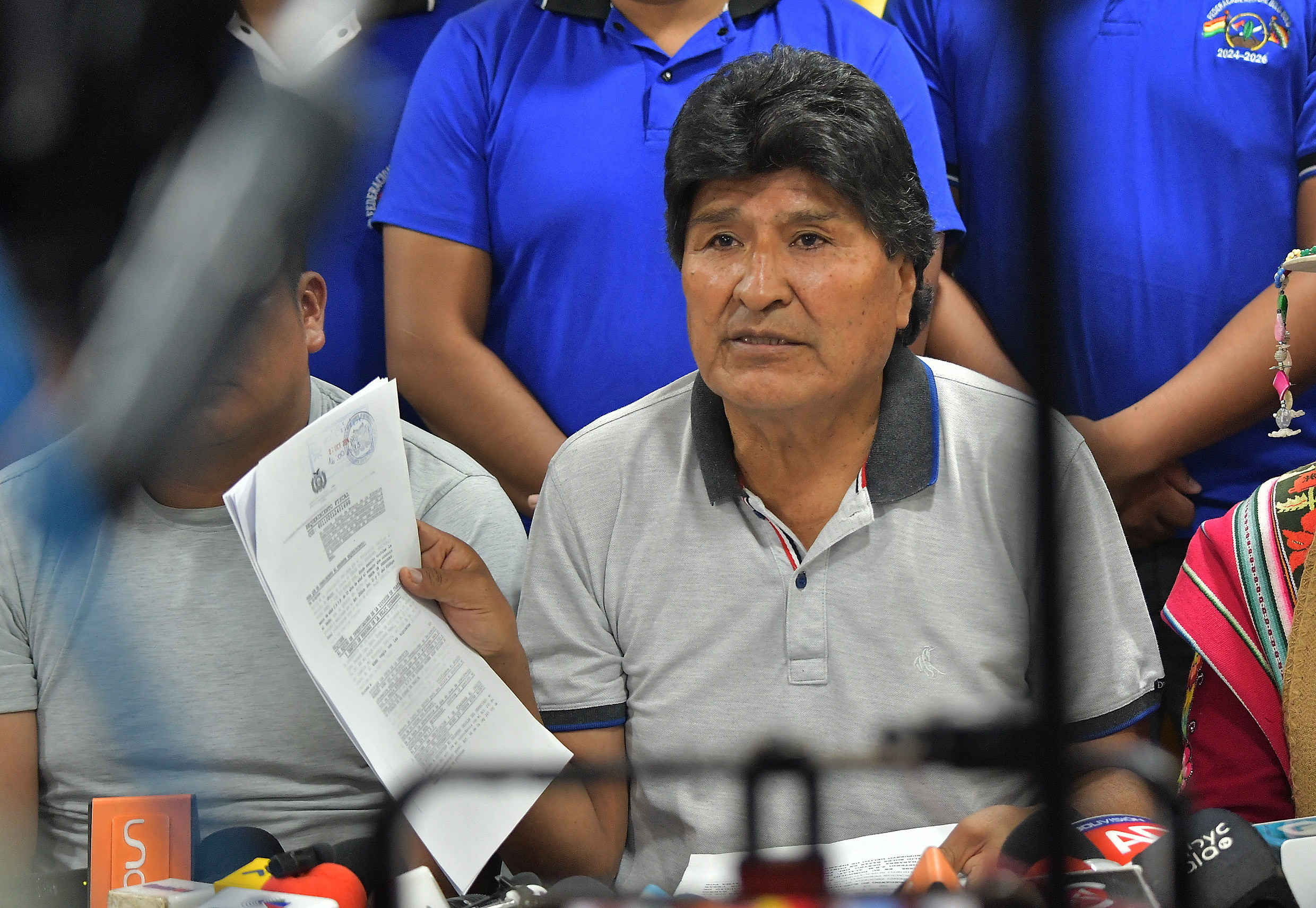 Ex-Presidente da Bolívia Evo Morales ameaça bloquear estradas se for detido para depor