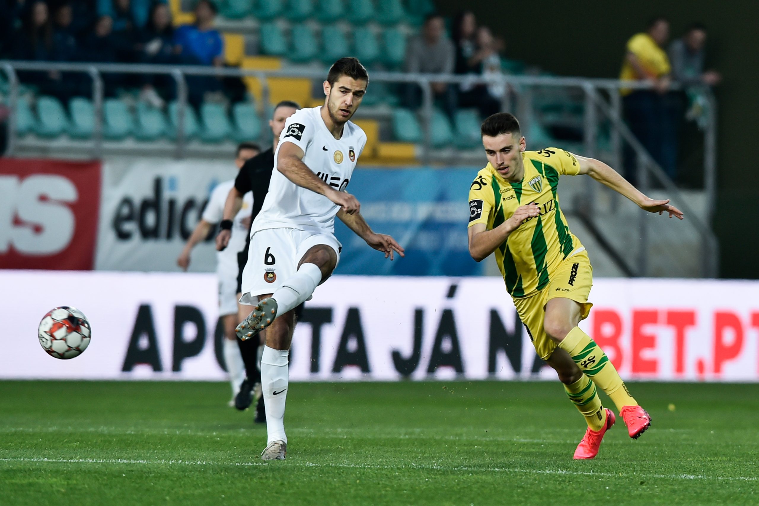 ‘Bis’ de Gelson Dala dá vitória ao Rio Ave na visita ao Tondela