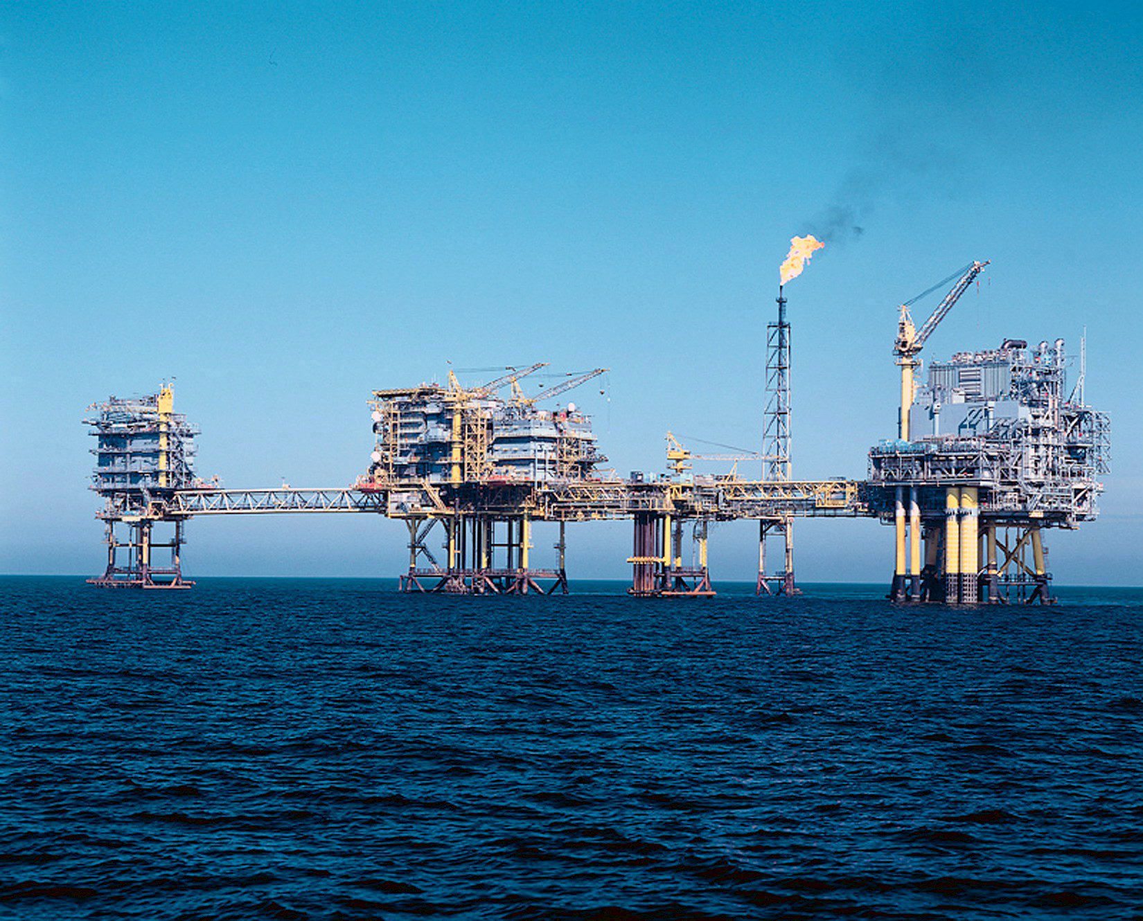 “Não haverá nenhuma crise de abastecimento” após corte na produção de petróleo na Arábia Saudita, diz Apetro