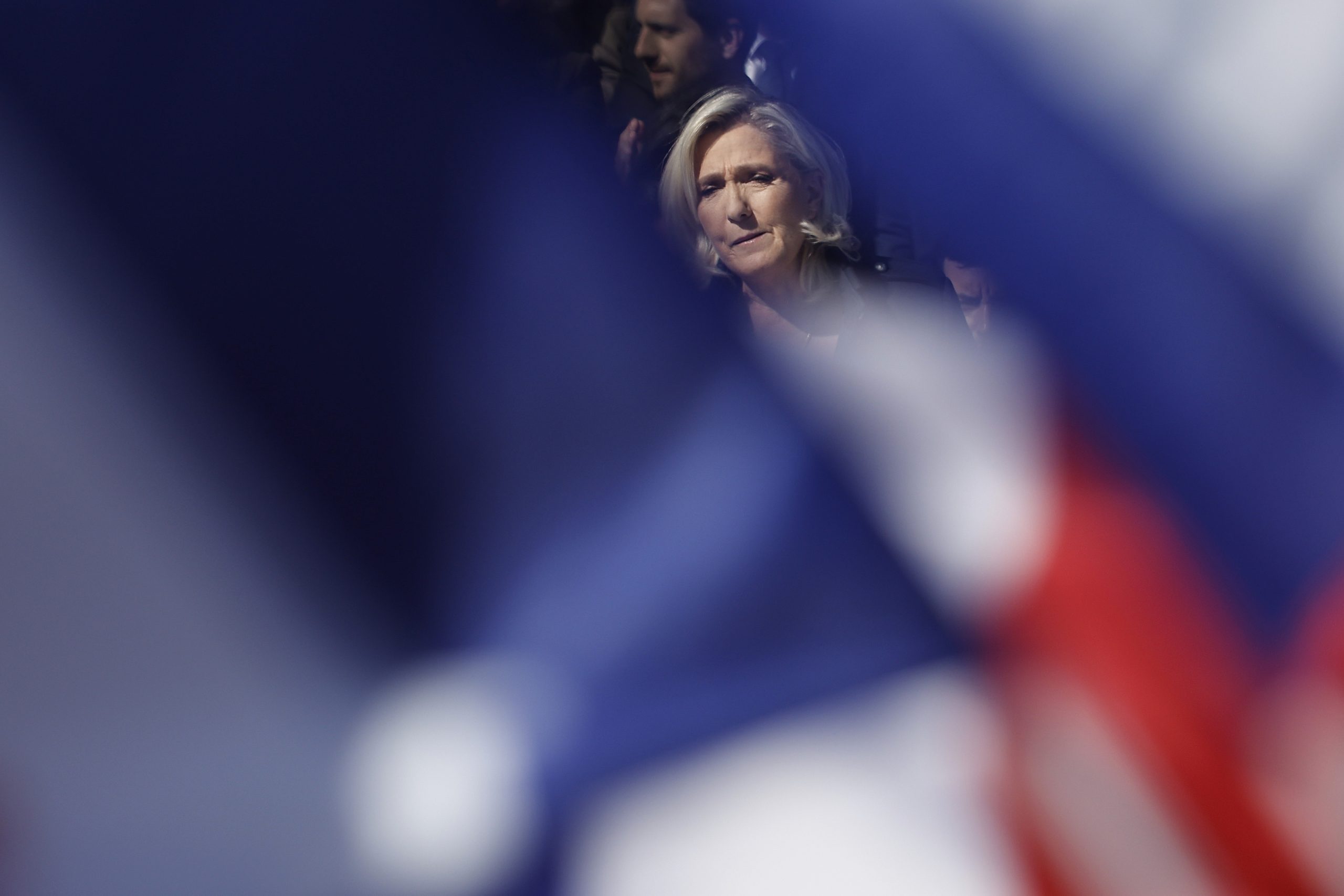 Parlamento Europeu exige que Marine Le Pen e outros devolvam fundos desviados