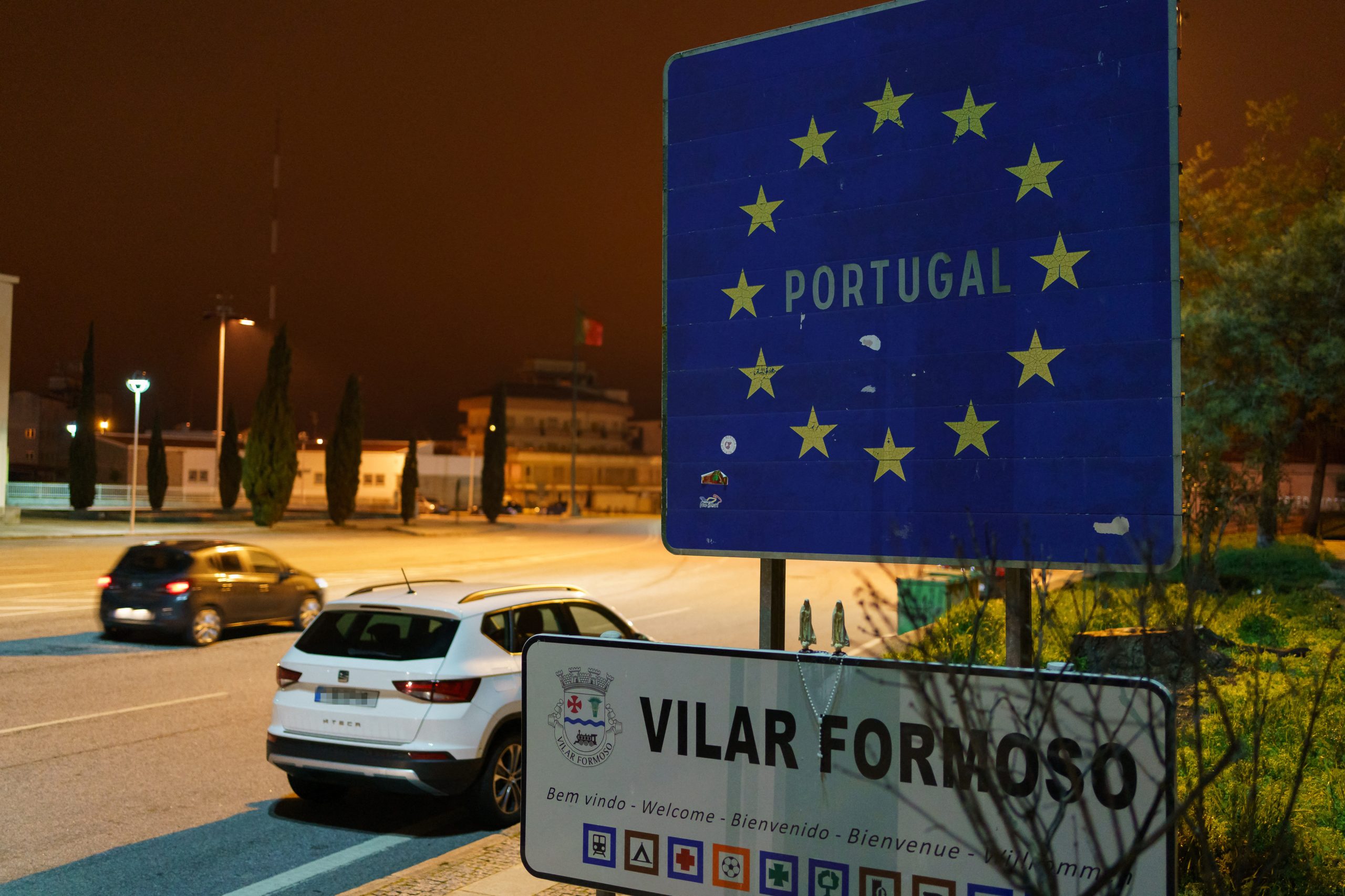 Emigrantes recebidos em Vilar Formoso com conselhos sobre segurança rodoviária