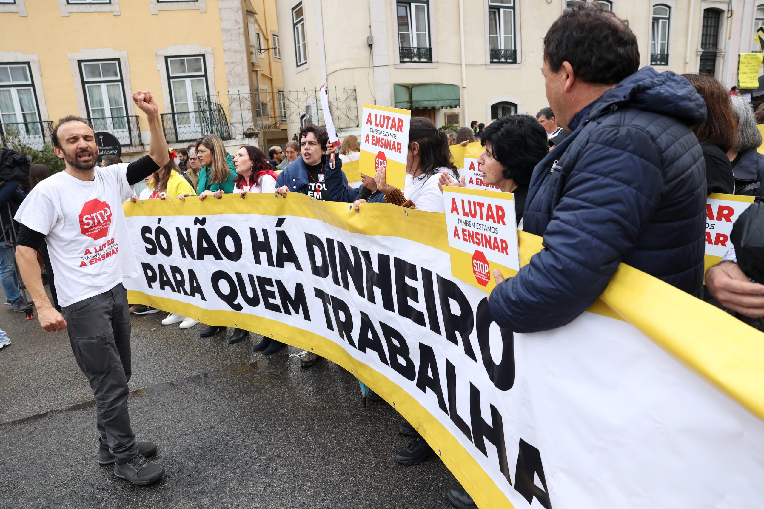 Trocas de acusações e anúncios de queixas judiciais agitam Sindicato Stop