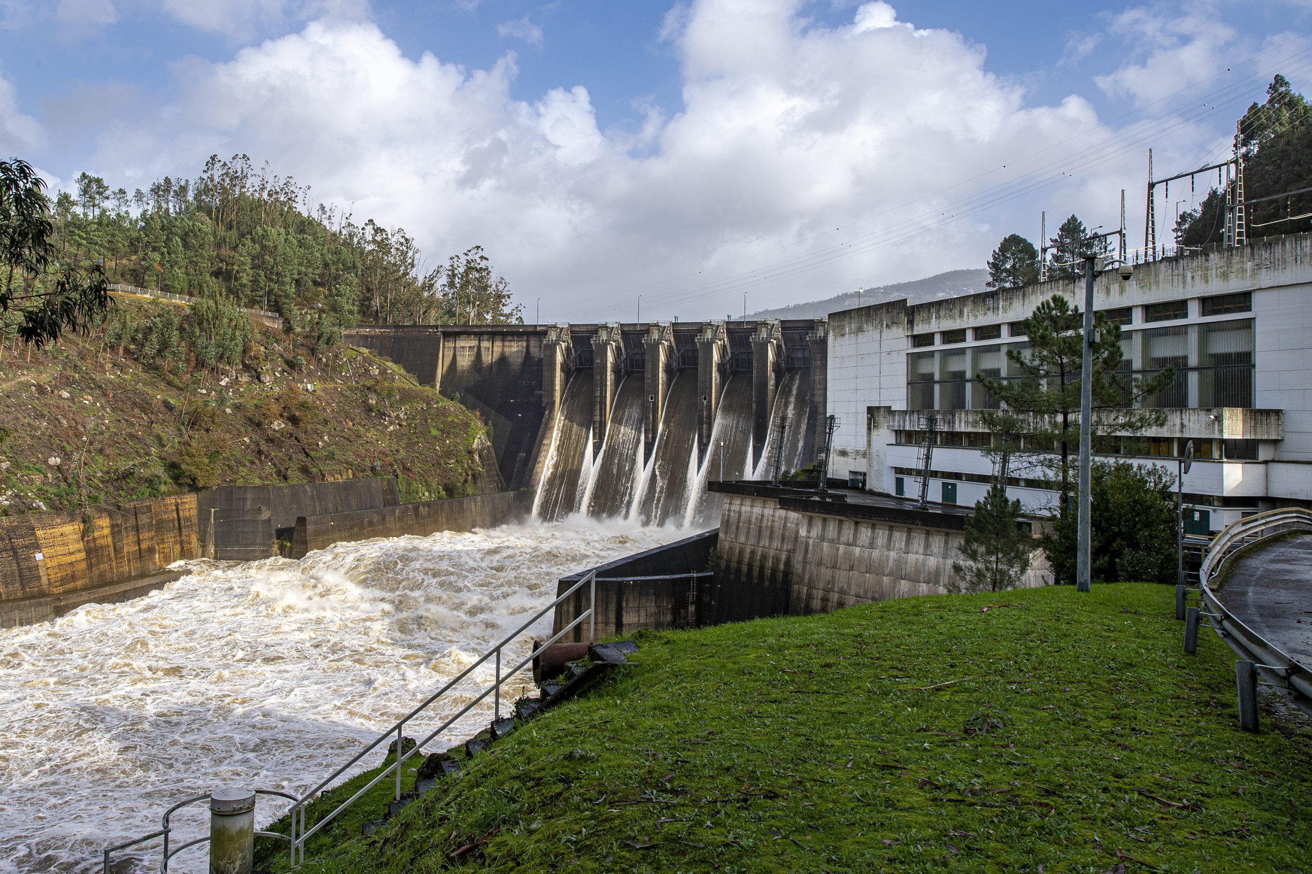 Covid-19: Ribeira de Pena pede suspensão dos trabalhos nas barragens do Tâmega