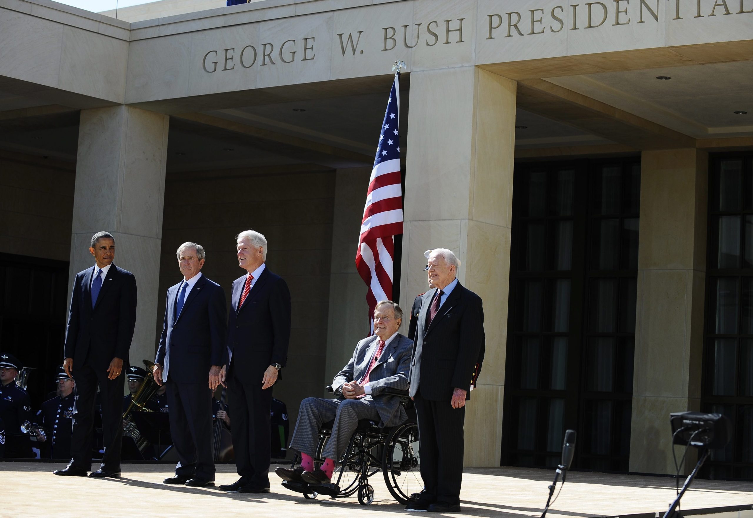 Ex-Presidentes dos Estados Unidos lembram a coragem de John McCain